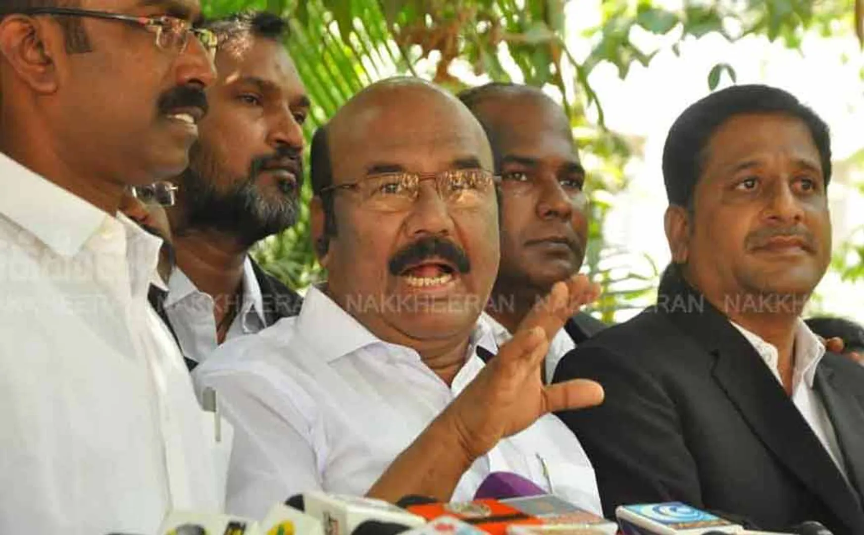 former minister talks about panneerselvam stands for erode east by election 
