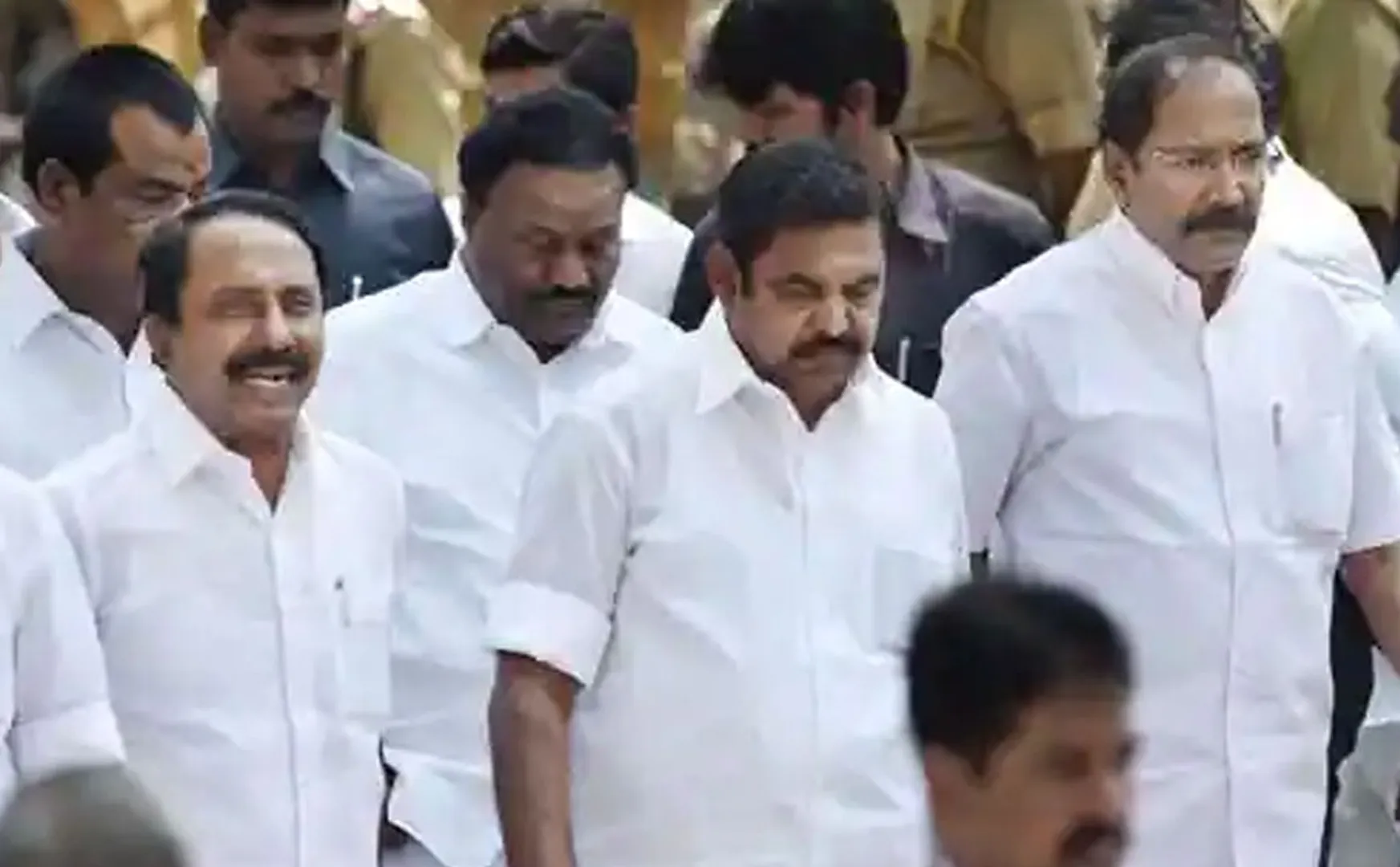 Petition petition in AIADMK from today erode byelection