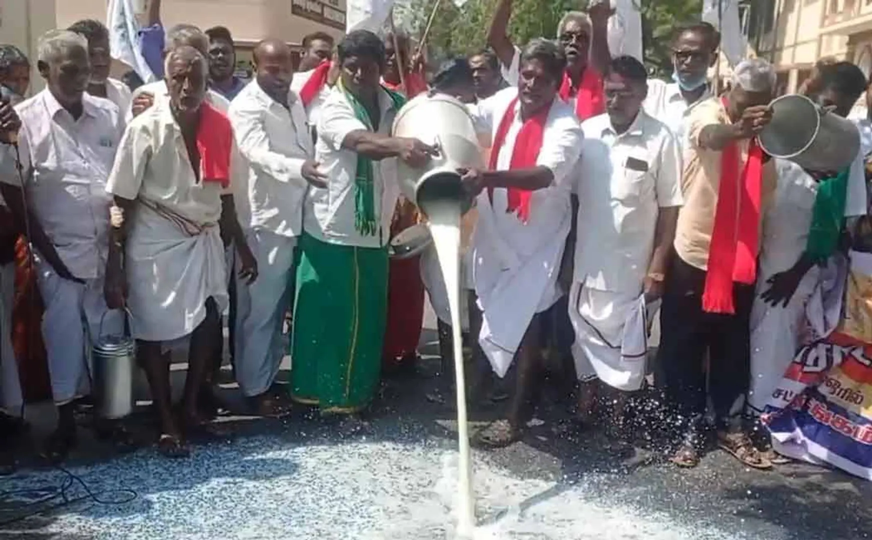 milk producers request to government raise purchase price milk 