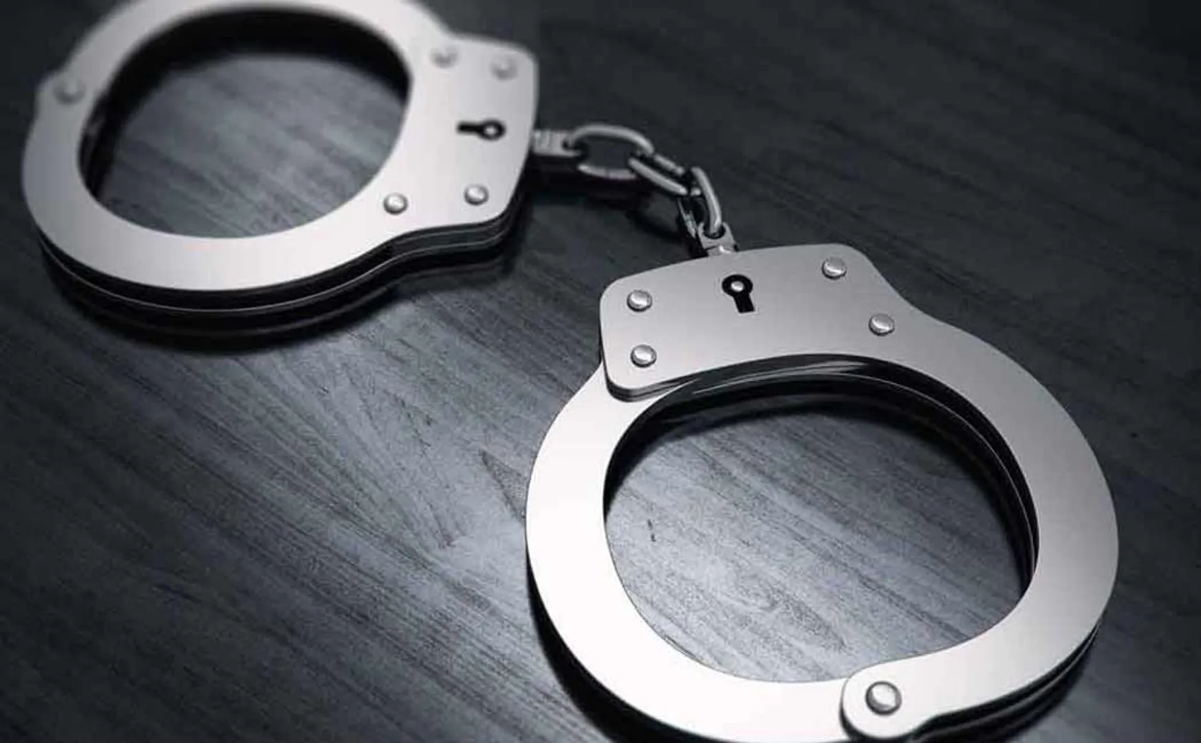 Two  was arrested who make trouble to ministers 