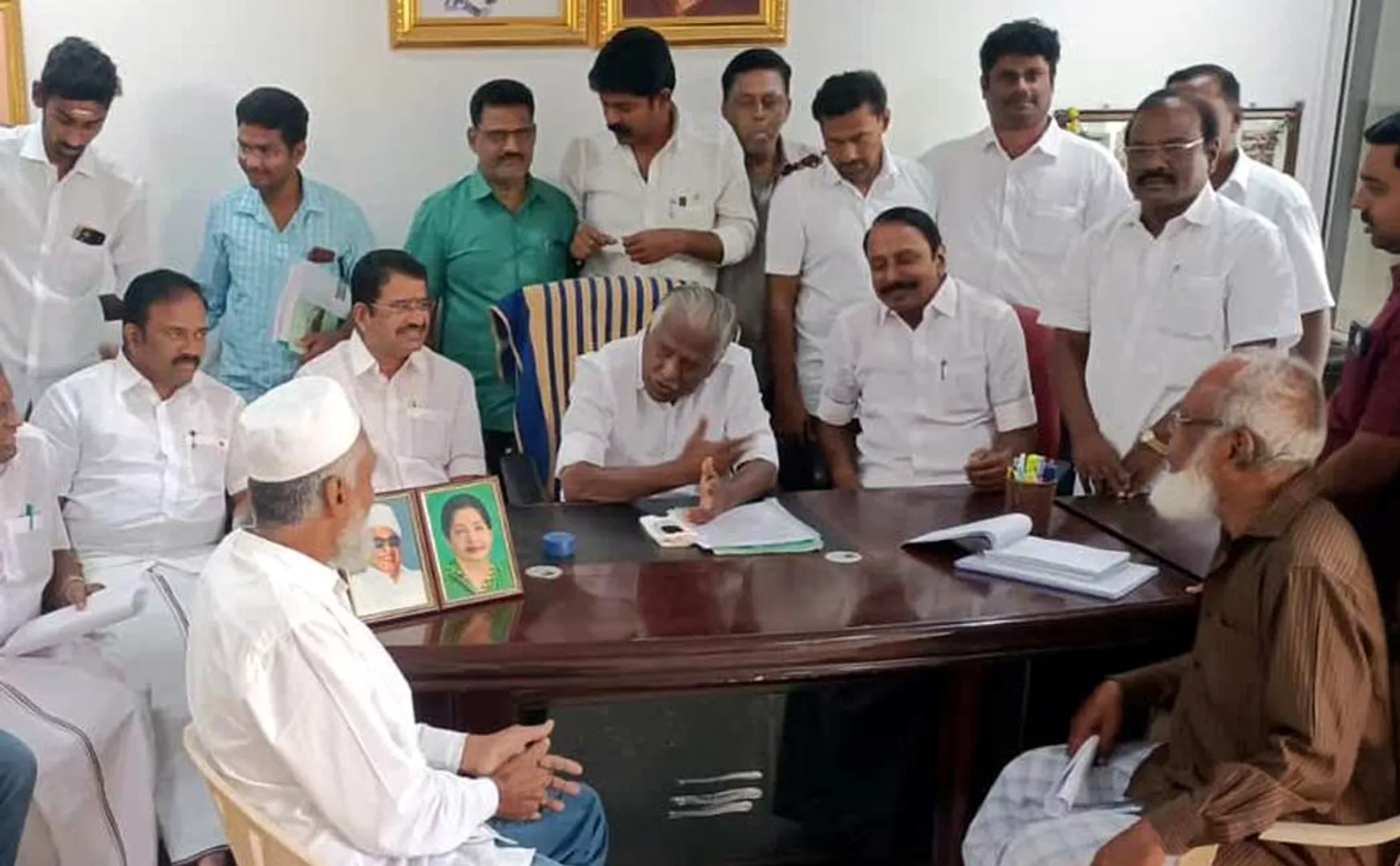 admk sengottaiyan talk about erode east byelection