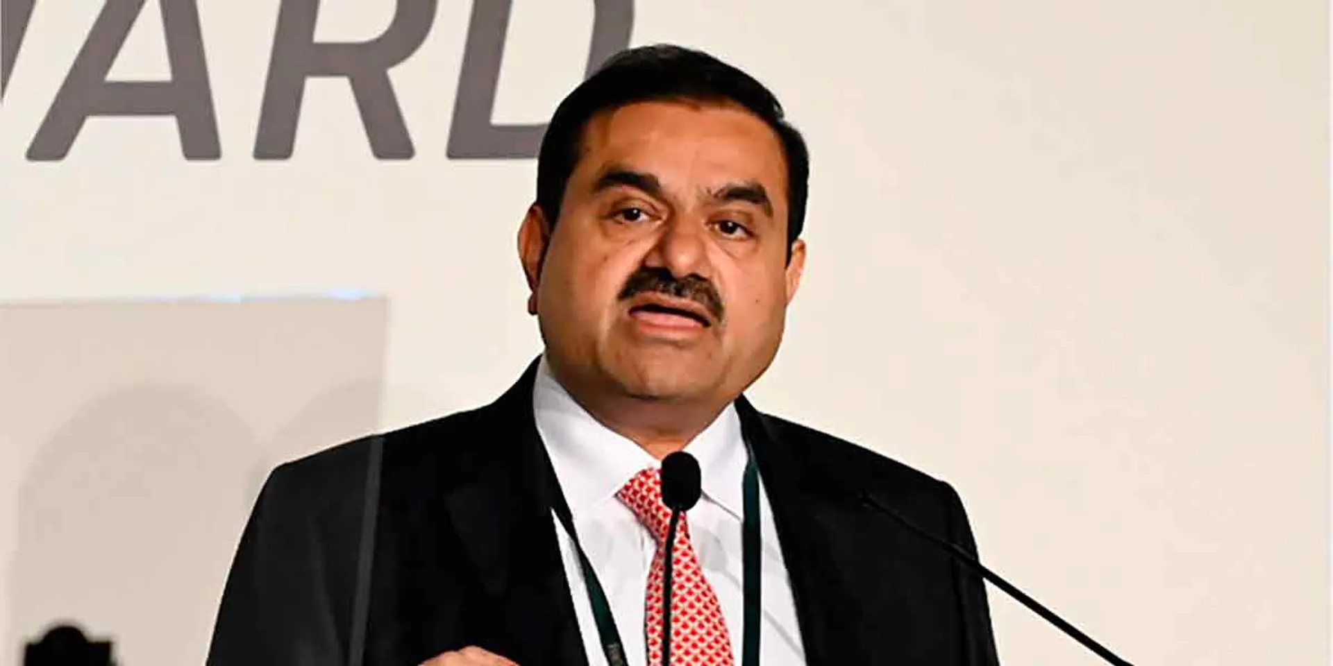  decreace to Adani; falls for third day