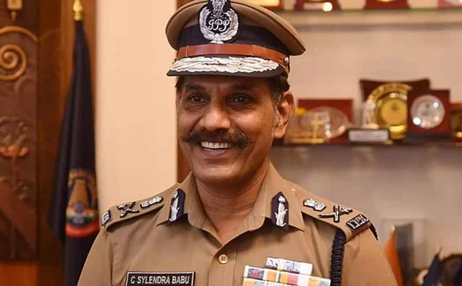dgp sylendra babu karur police headquarters modern control room opening