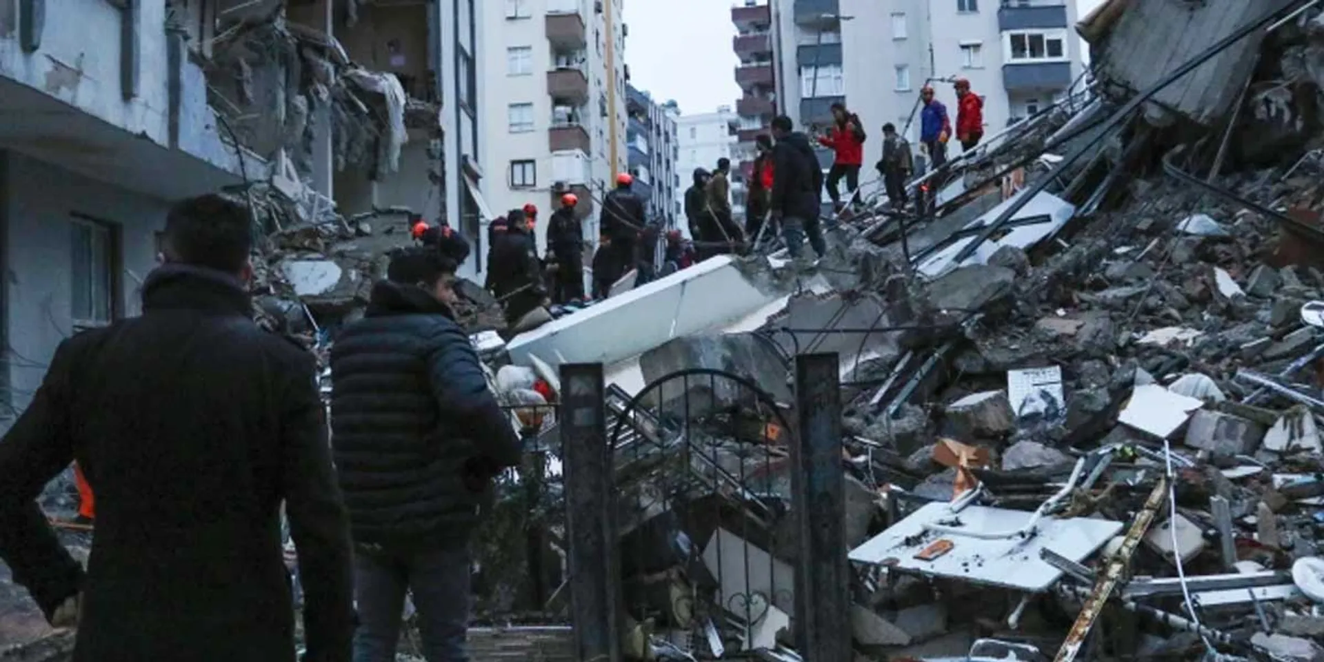  A series of earthquakes; Over 1300 casualties