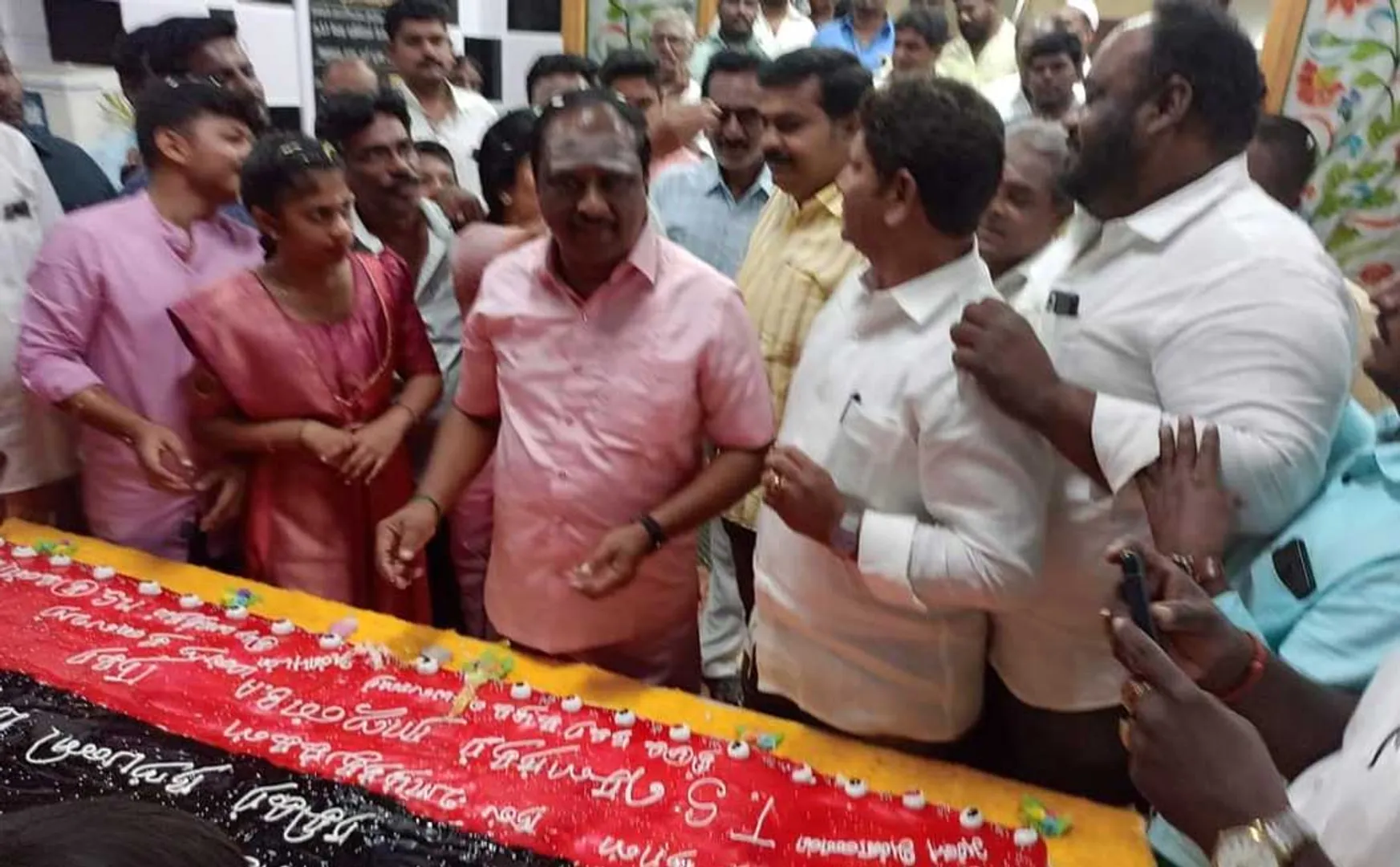  opposition parties are commenting against chairman celebrated his birthday municipal office