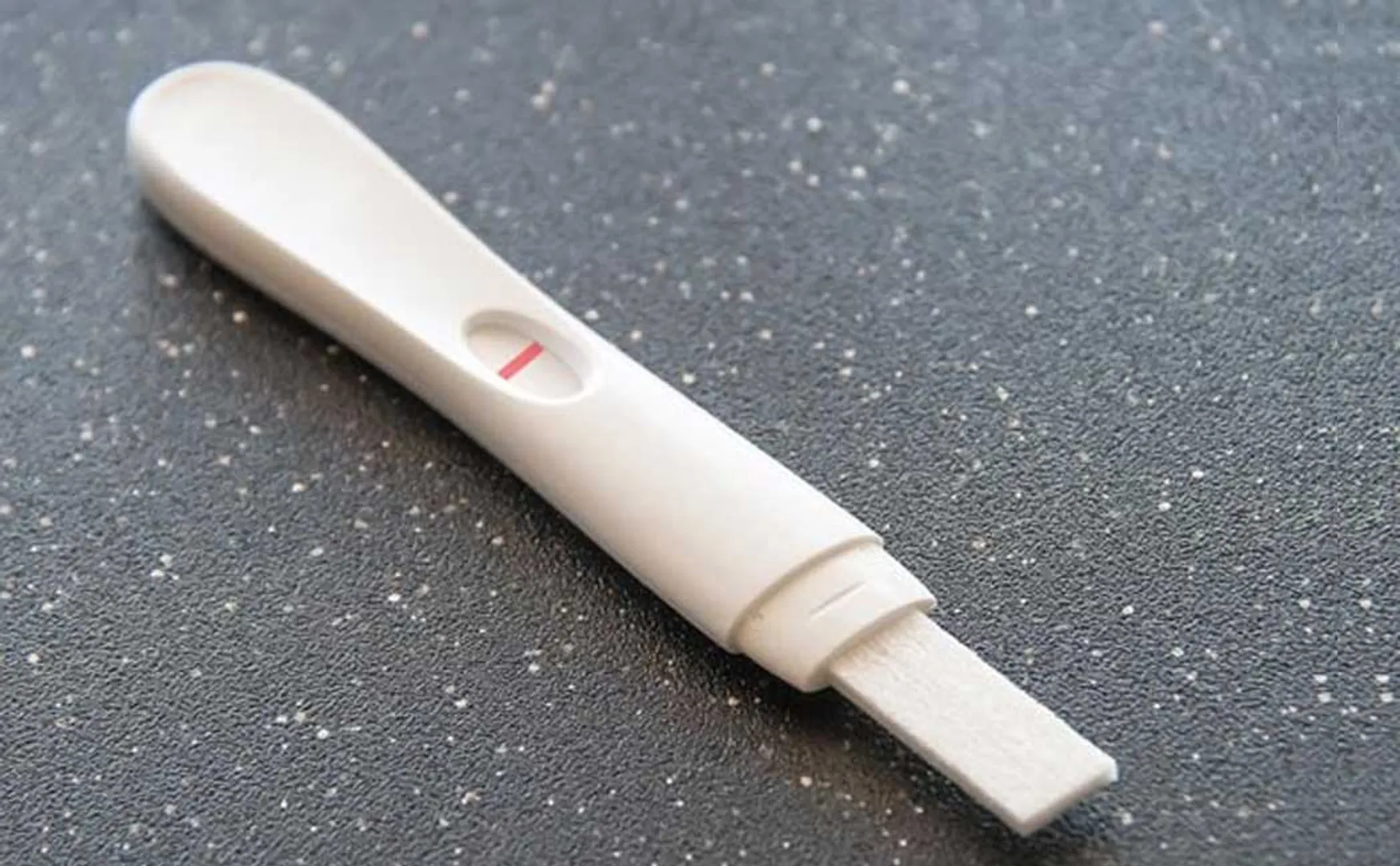 Parents incident daughter because there was pregnancy detector her bag