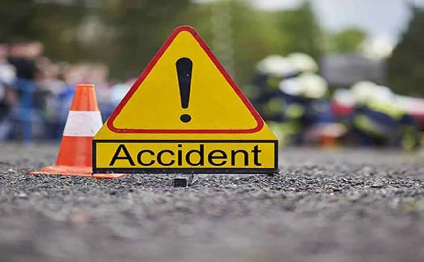 Car and Bus accident four passed away 