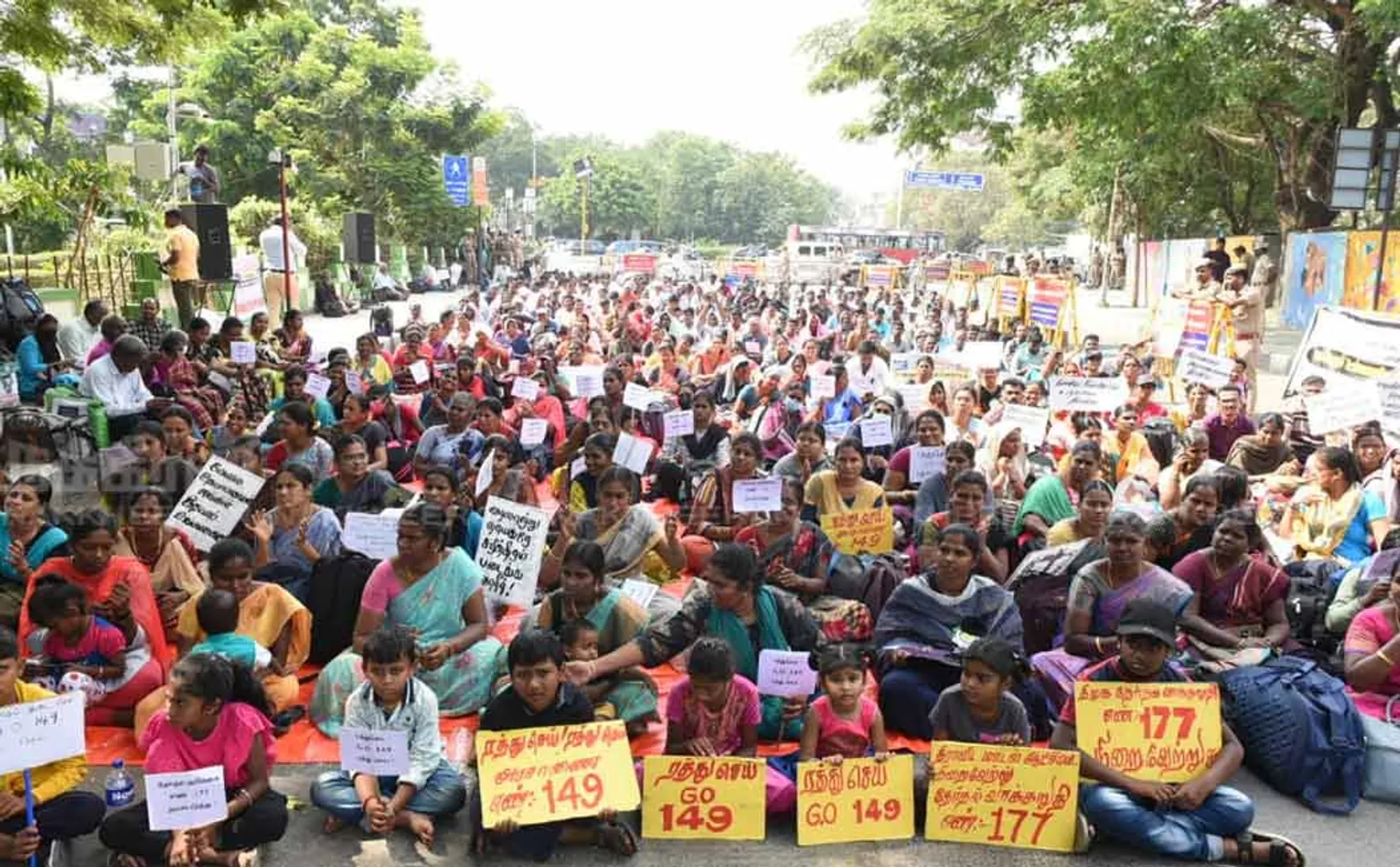 tamilnadu tet exam passed teachers government go issue 