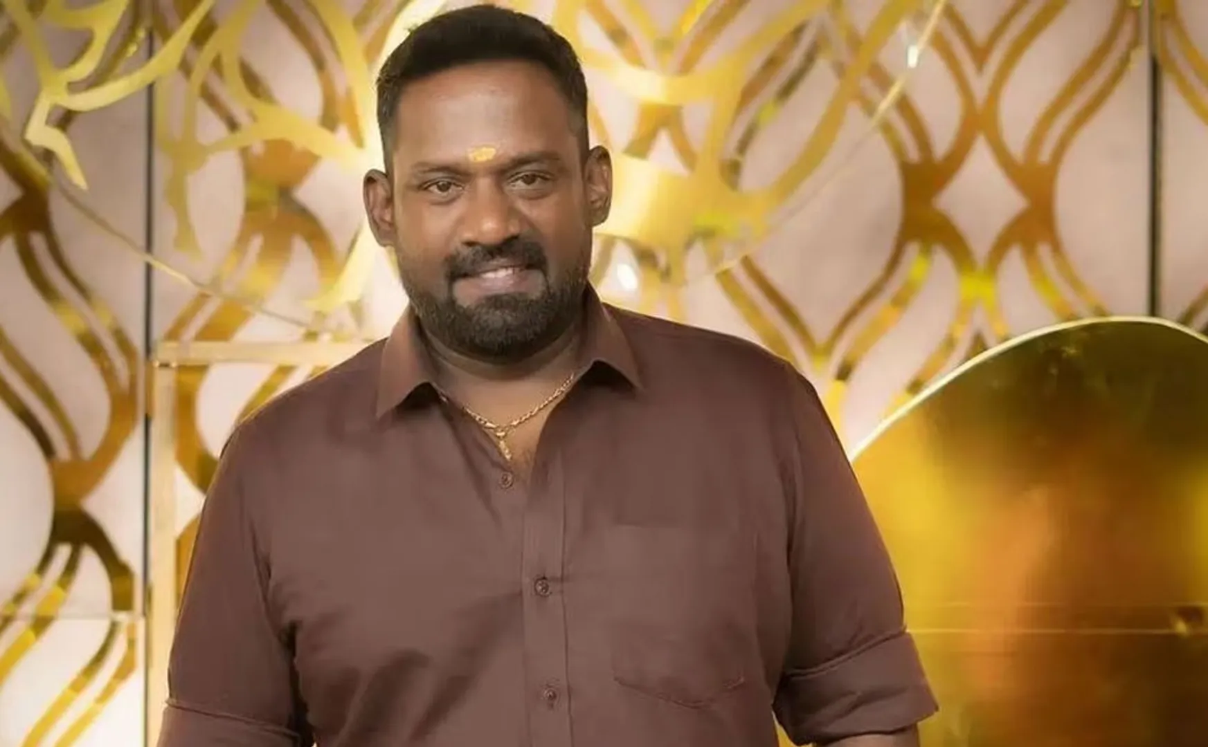 Robo Shankar parrot issue 2.5 lakhs fined by Forest Department 
