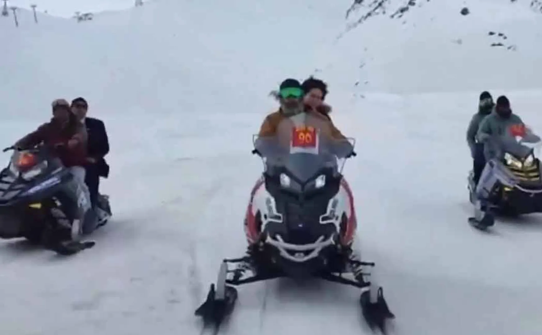 rahulgandhi mp with priyanka gandhi snow scooter video viral 