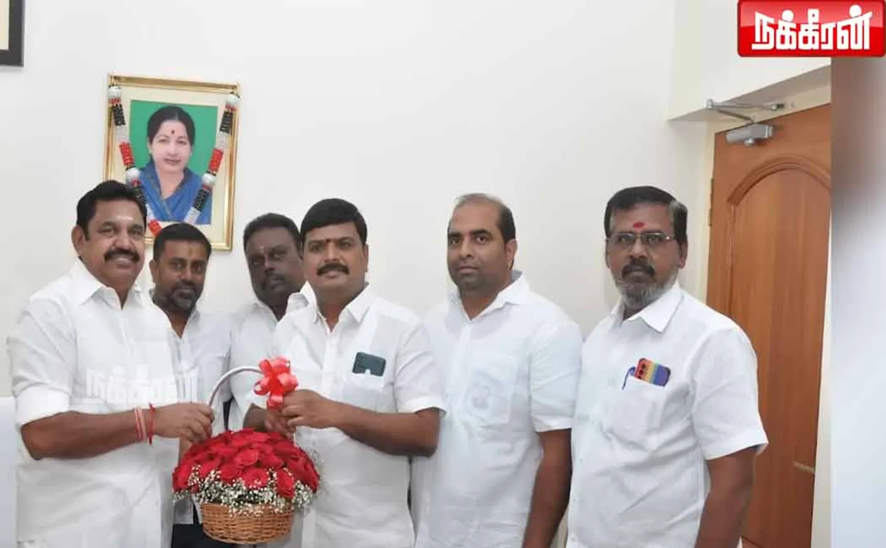 admk erode district muriganatham talks about ops 