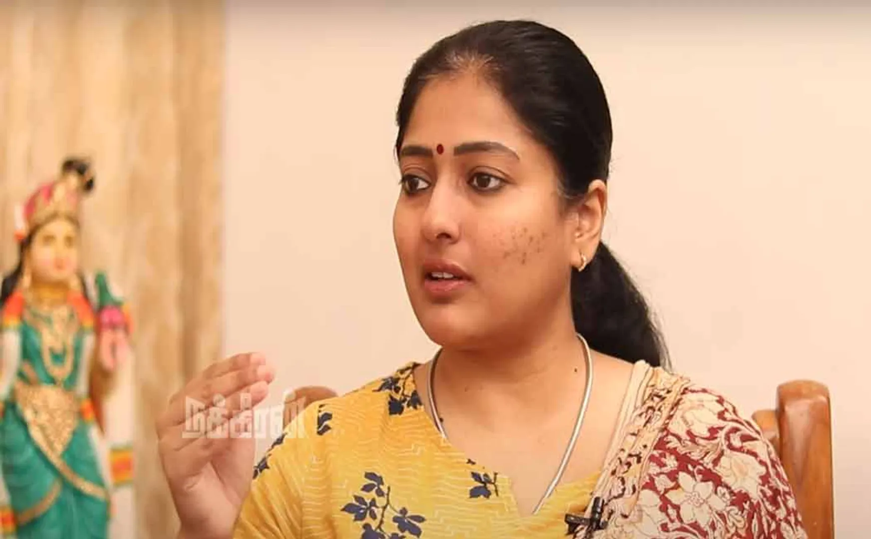 gayathri raghuram interview talks about thirumavalavan meet 