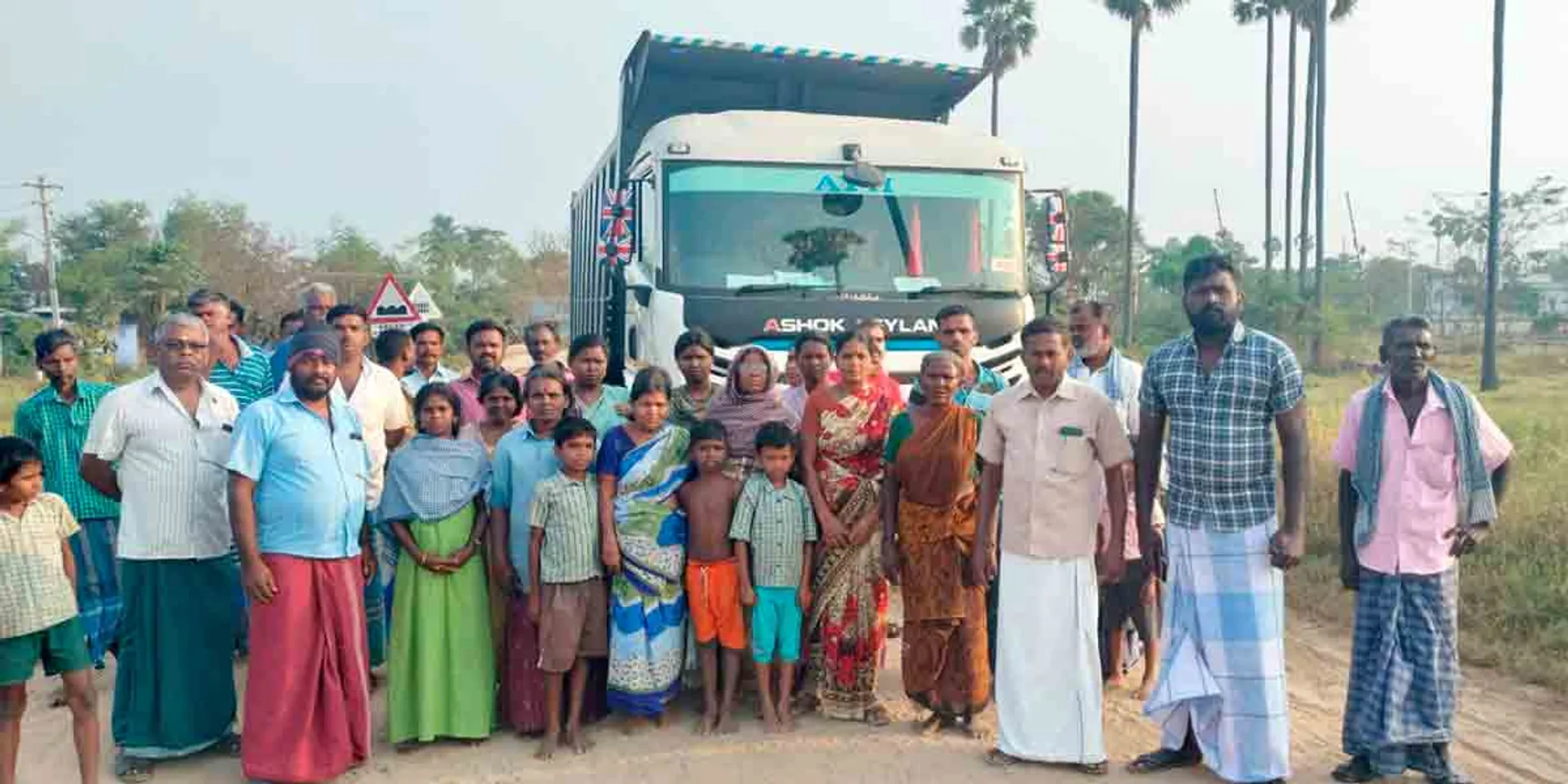  Mineral truck imprisonment In thenkasi
