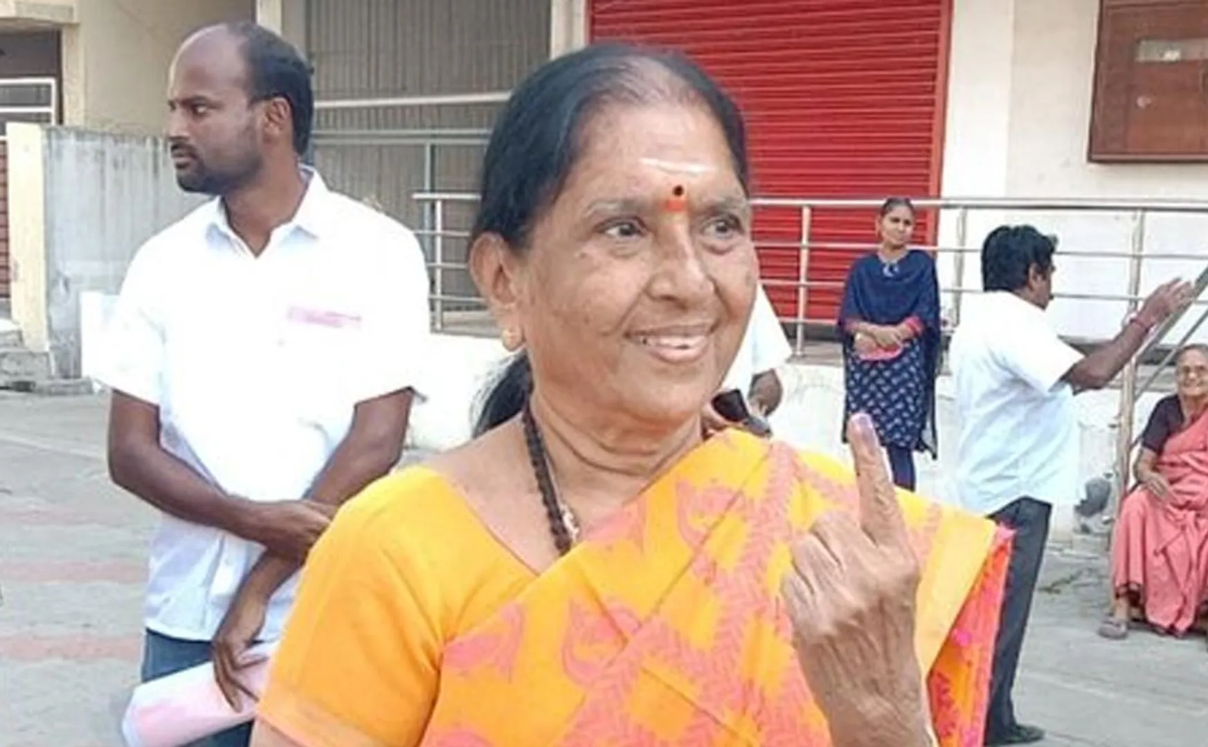 bjp mla Saraswathi talk about erode east byelection
