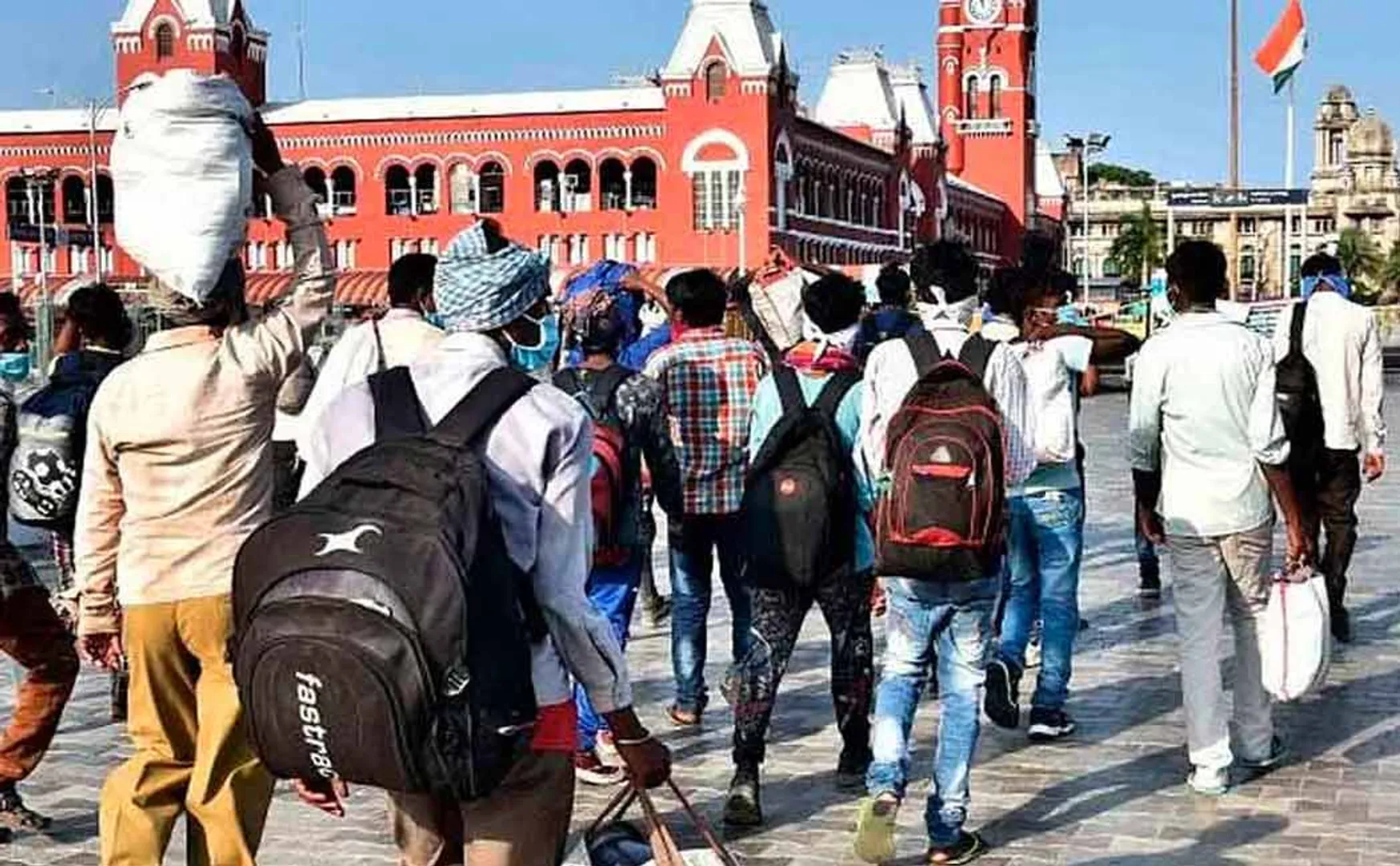  Bihar, Jharkhand group consult  rumor about North State workers in chennai 