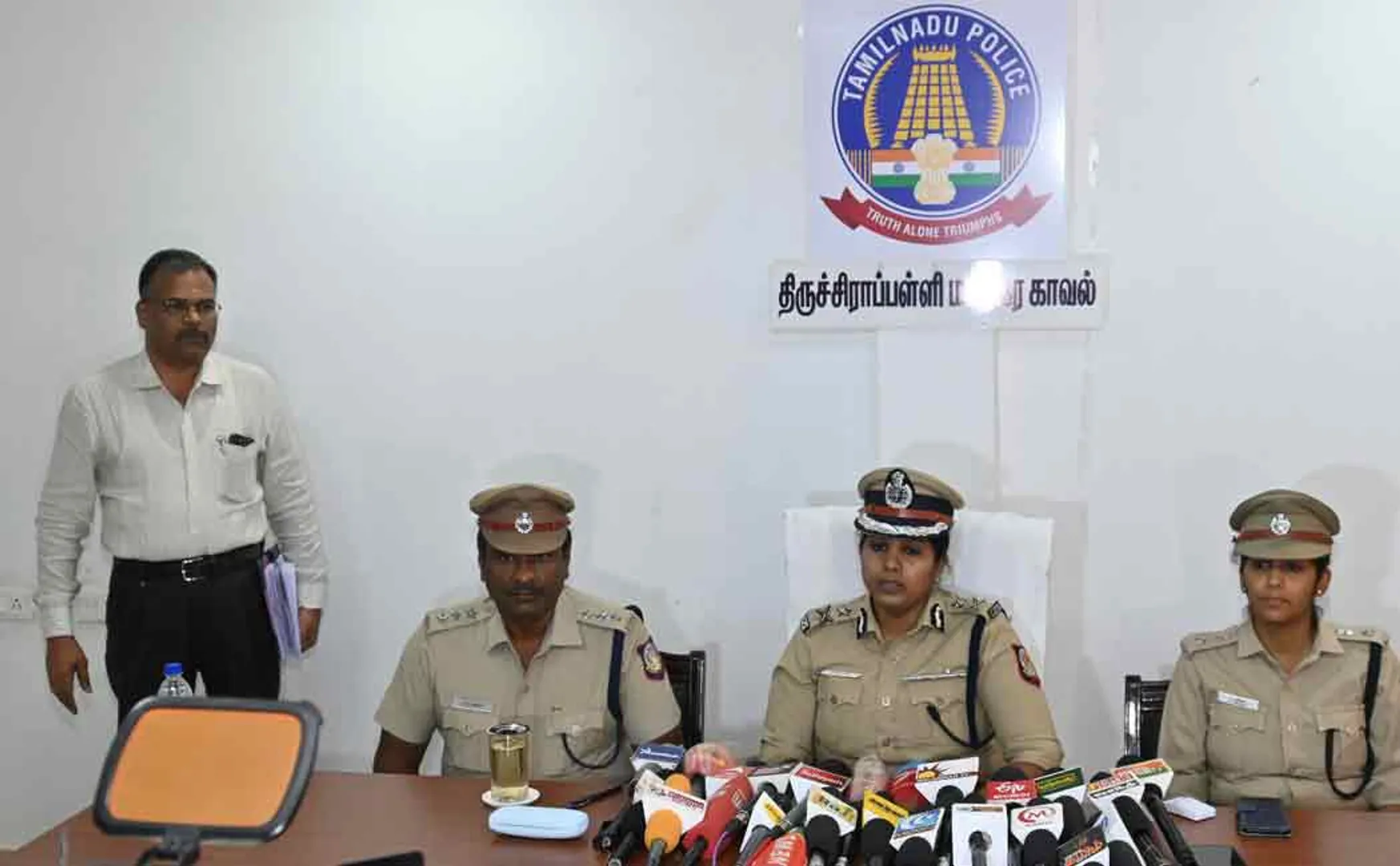 trichy commissioner detailed explanation about tn police enquired by rajasthan police team