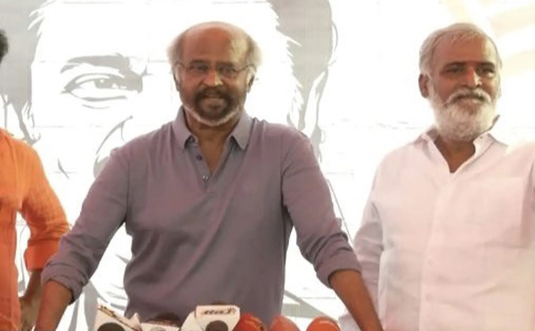 rajini press met after visiting cm photo exhibition 