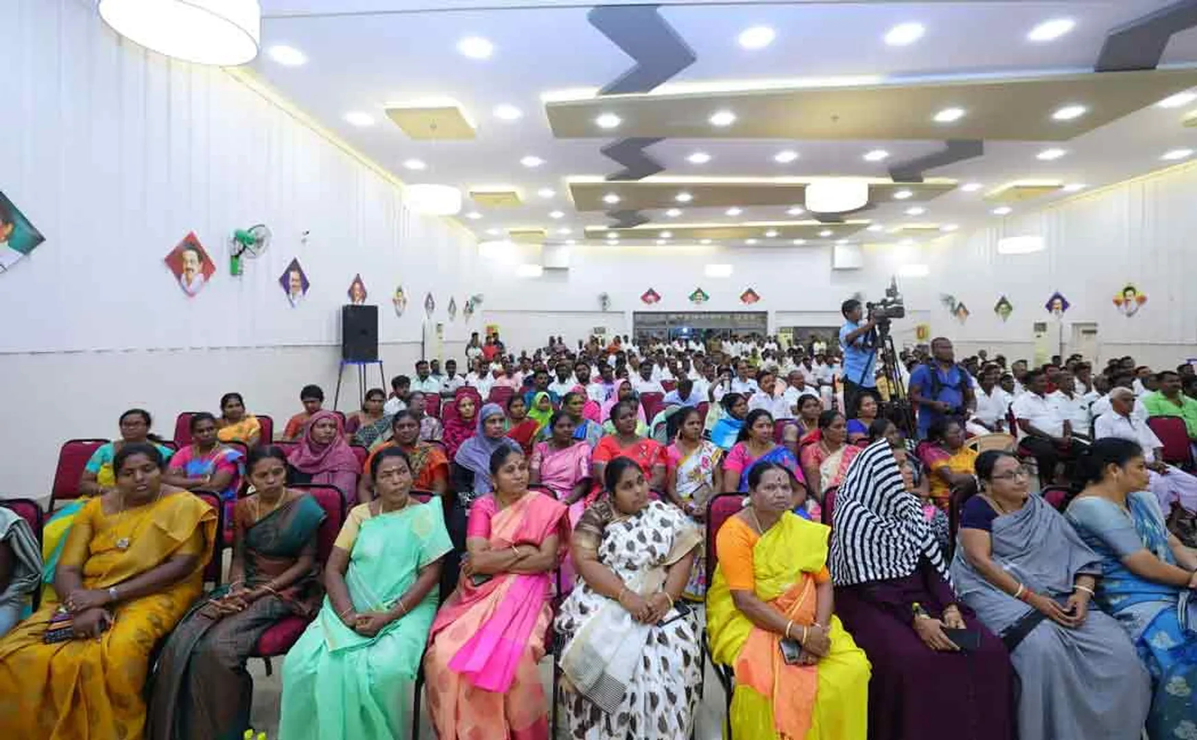 trichy dmk meeting participated in minister anbil mahesh poyyamozhi 
