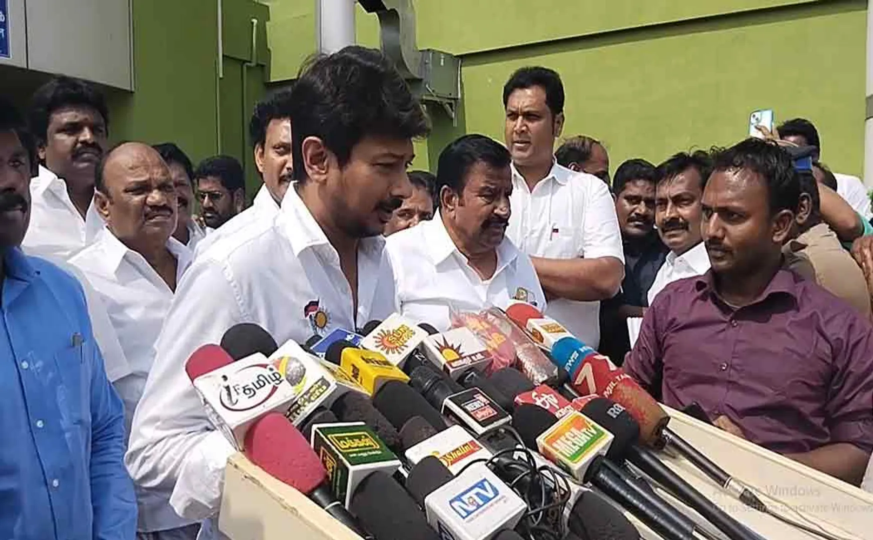 minister udhayanidhi stalin wishes to oscar award winners