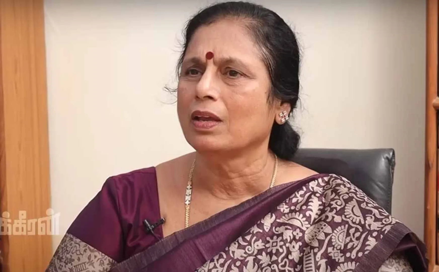  Advocate Santhakumari's Valakku En - 05
