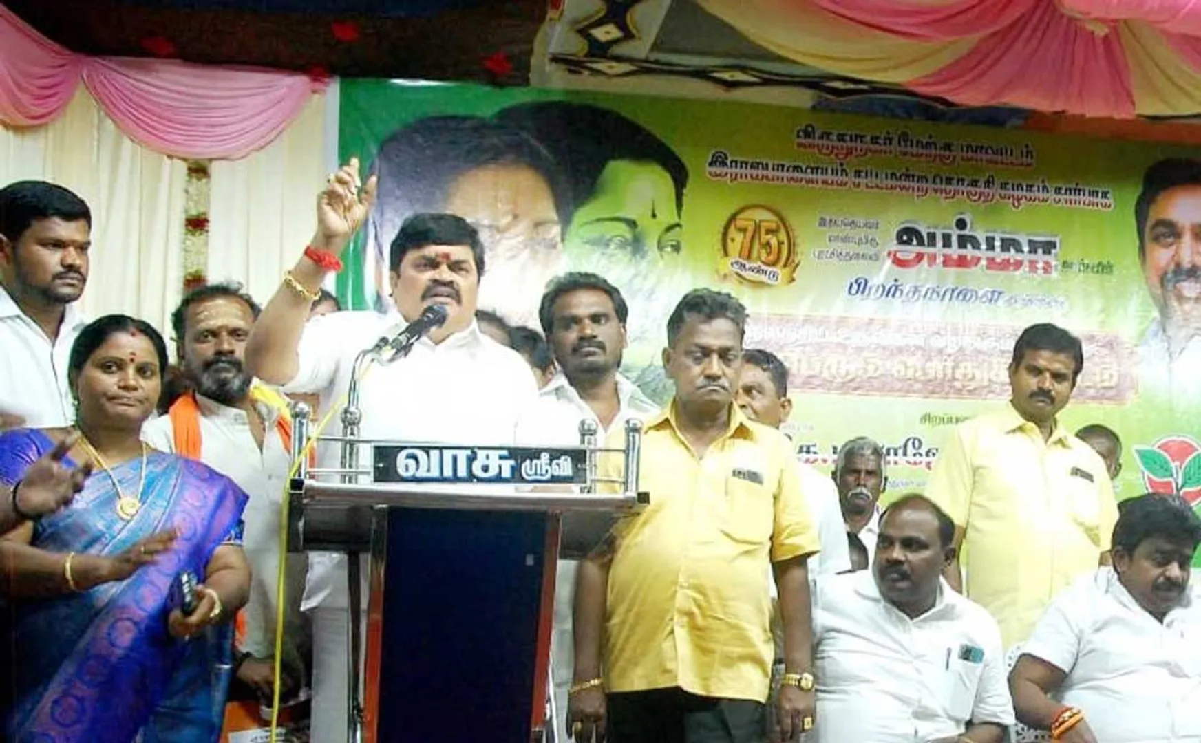 admk ex minister talk about kalaignar pen statue