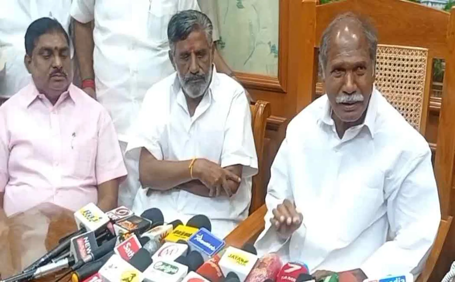 puducherry cm talks about group b posting quota related go passed