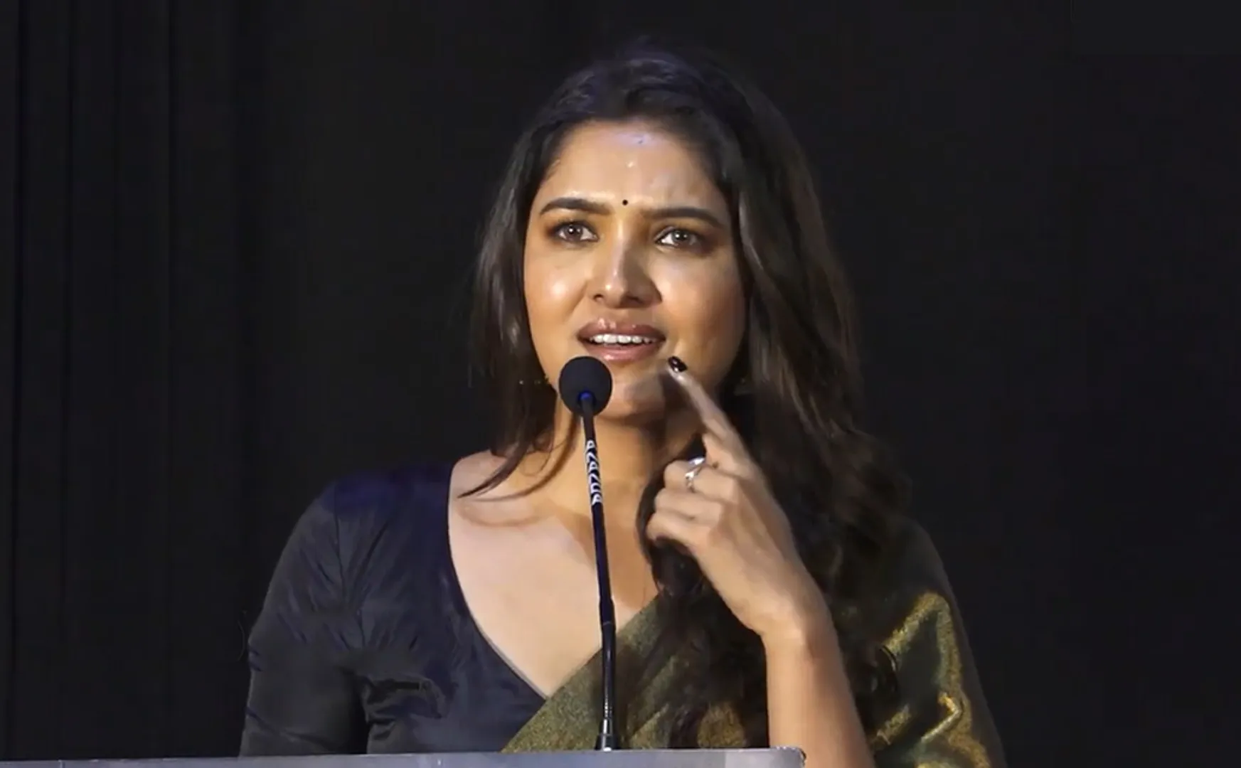 vani bhojan speech at Sengalam Trailer Launch