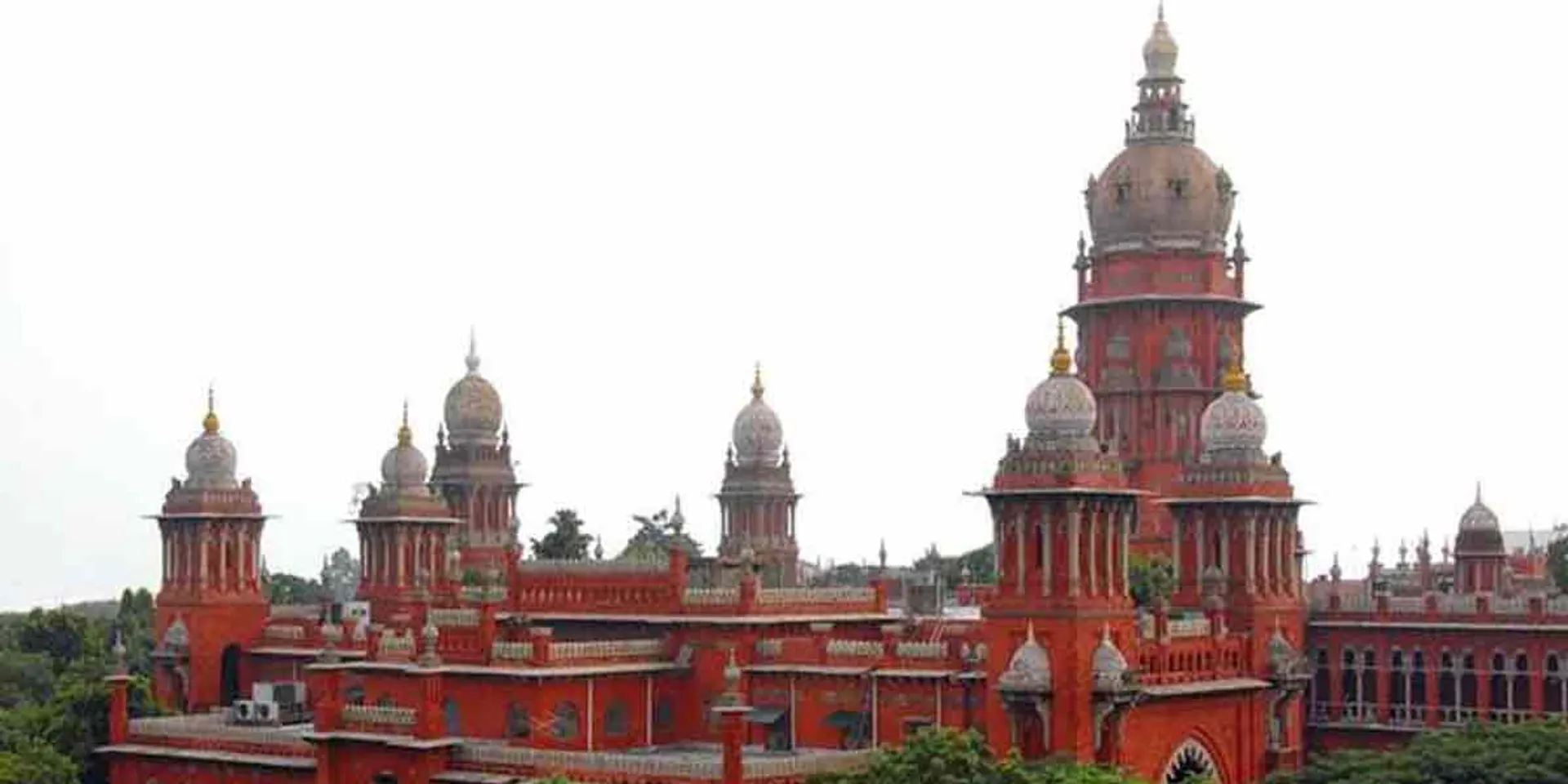 Three people file a case against AIADMK general secretary election