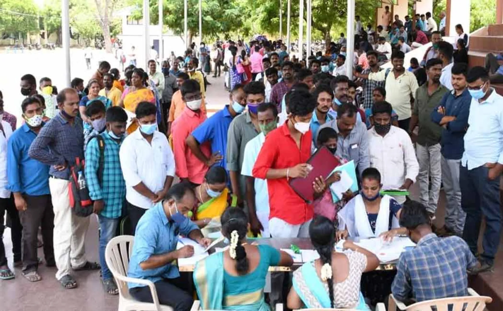 Rs.3000 monthly incentive for unemployed graduates; Congress promise