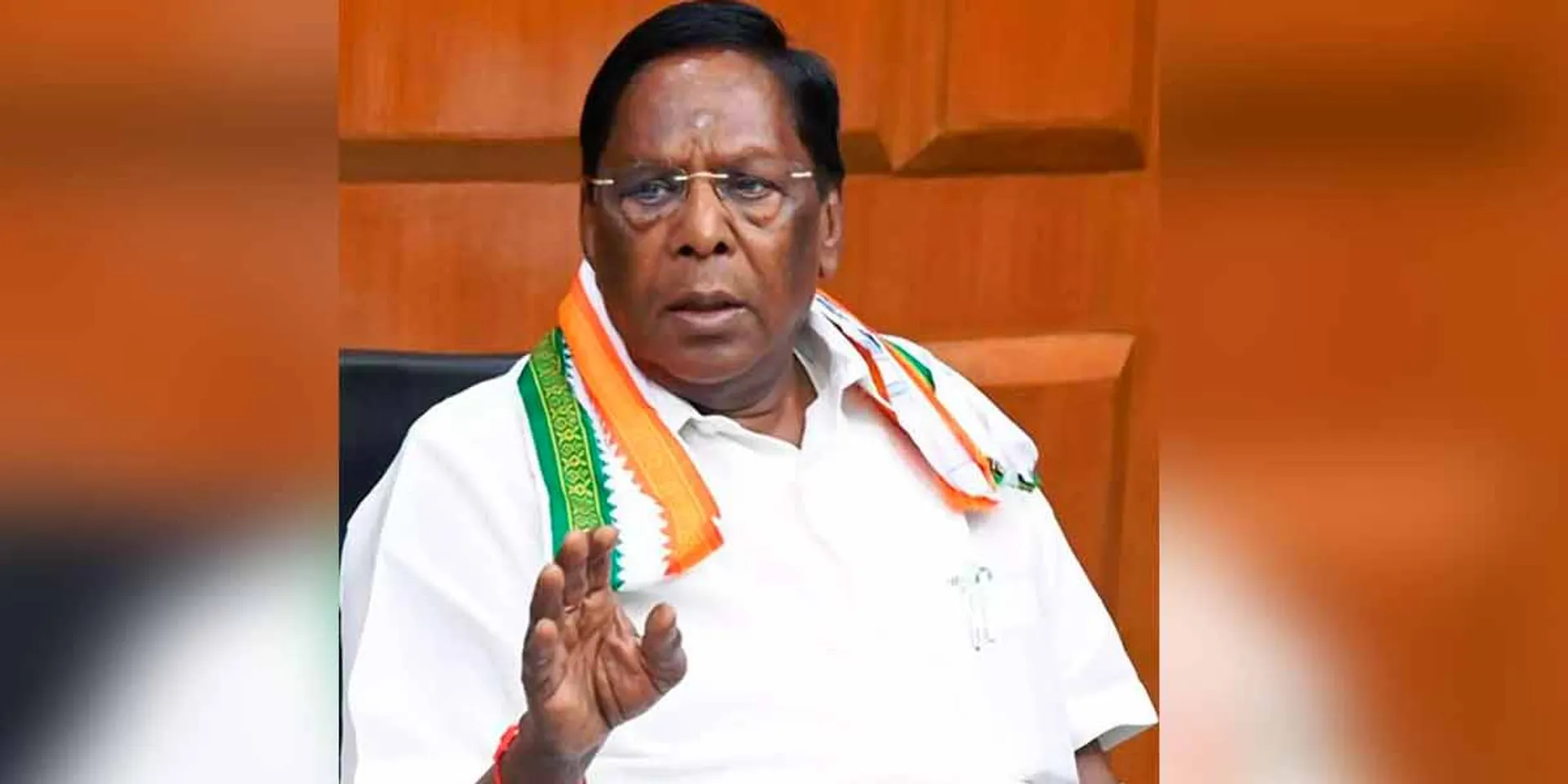 'Did Rangasamy open his mouth when Kiranbedi gave us trouble?'-Narayanasamy asked
