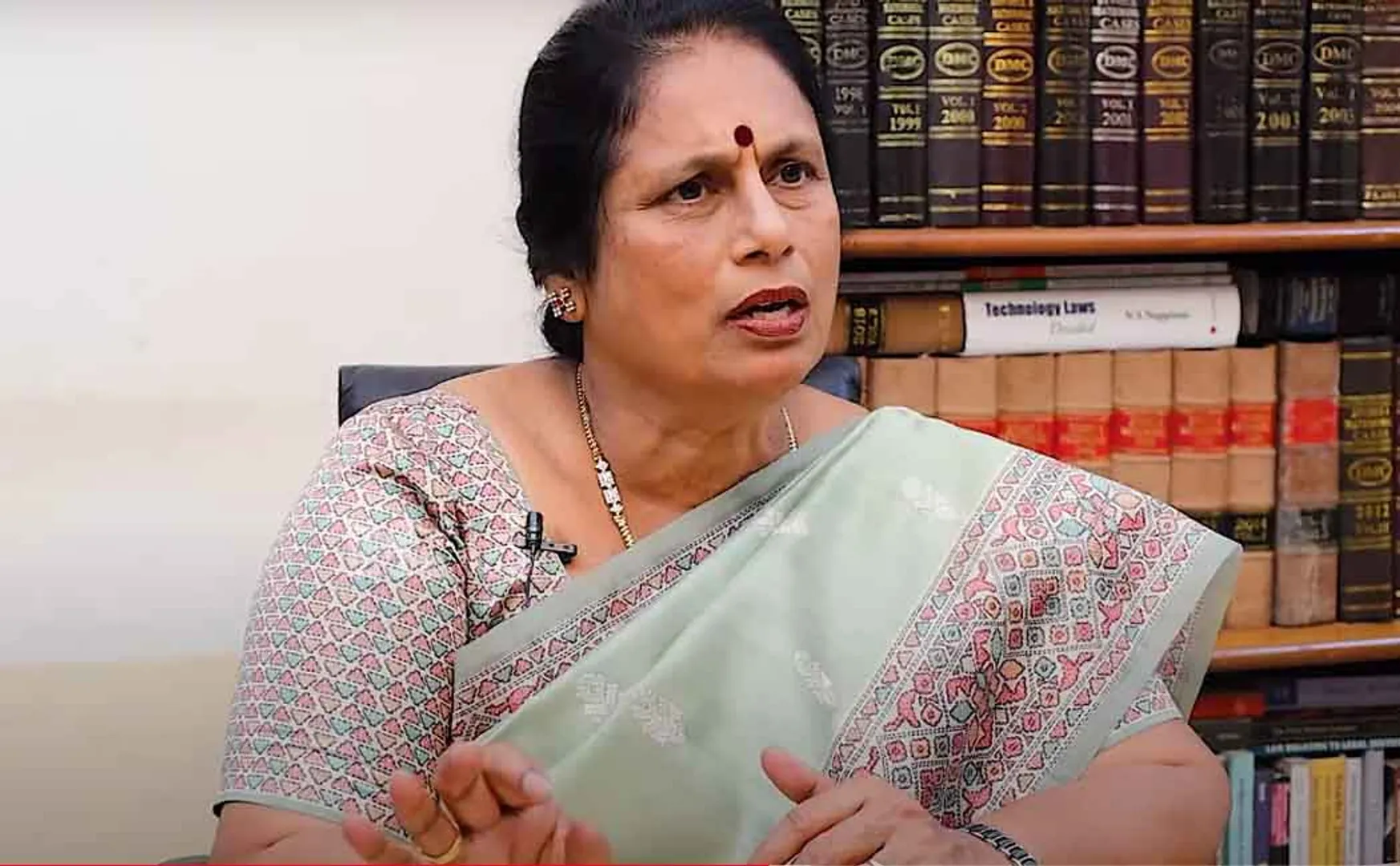  Advocate Santhakumari's Valakku En - 13 