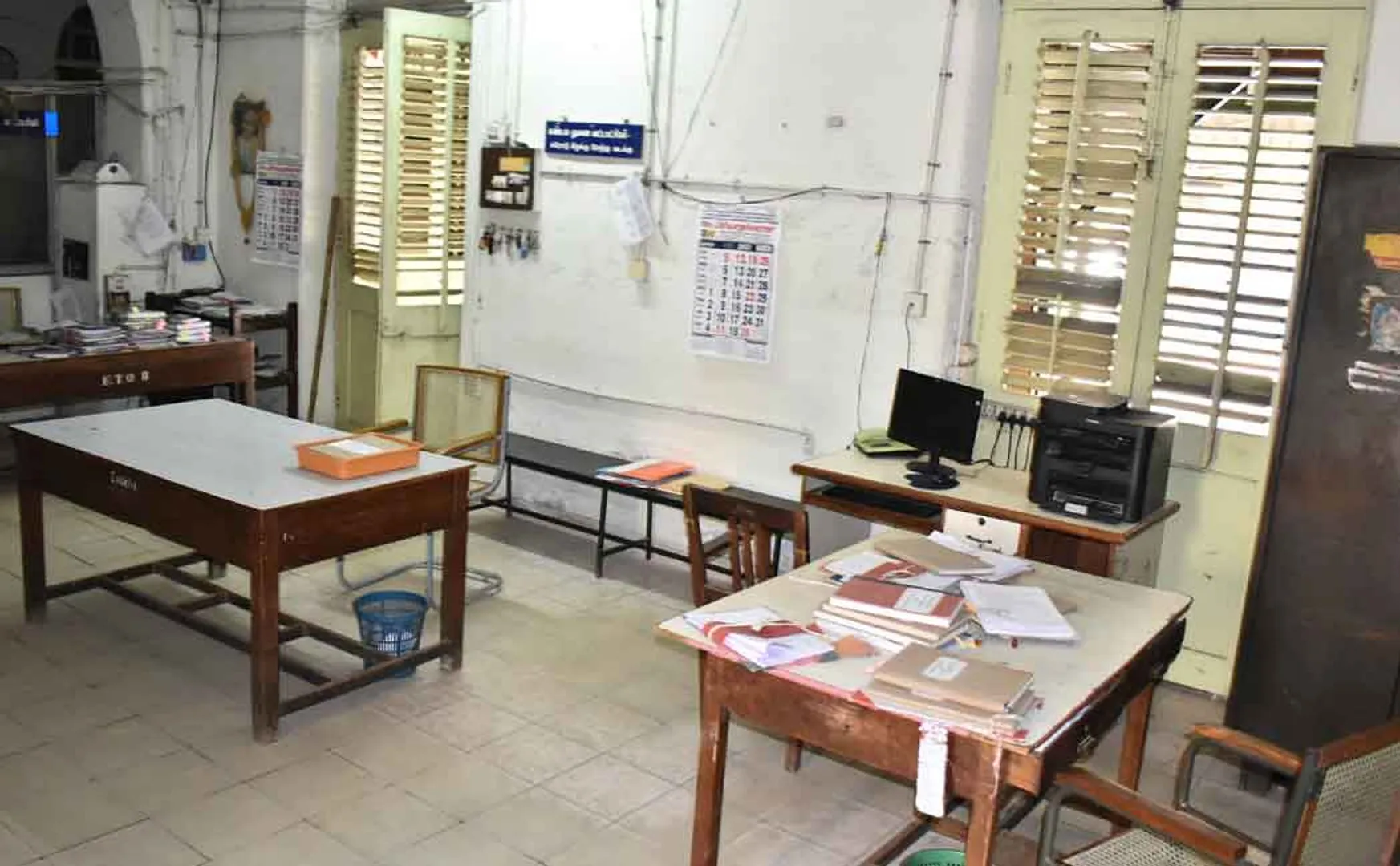 Government employees suddenly taking leave!  
