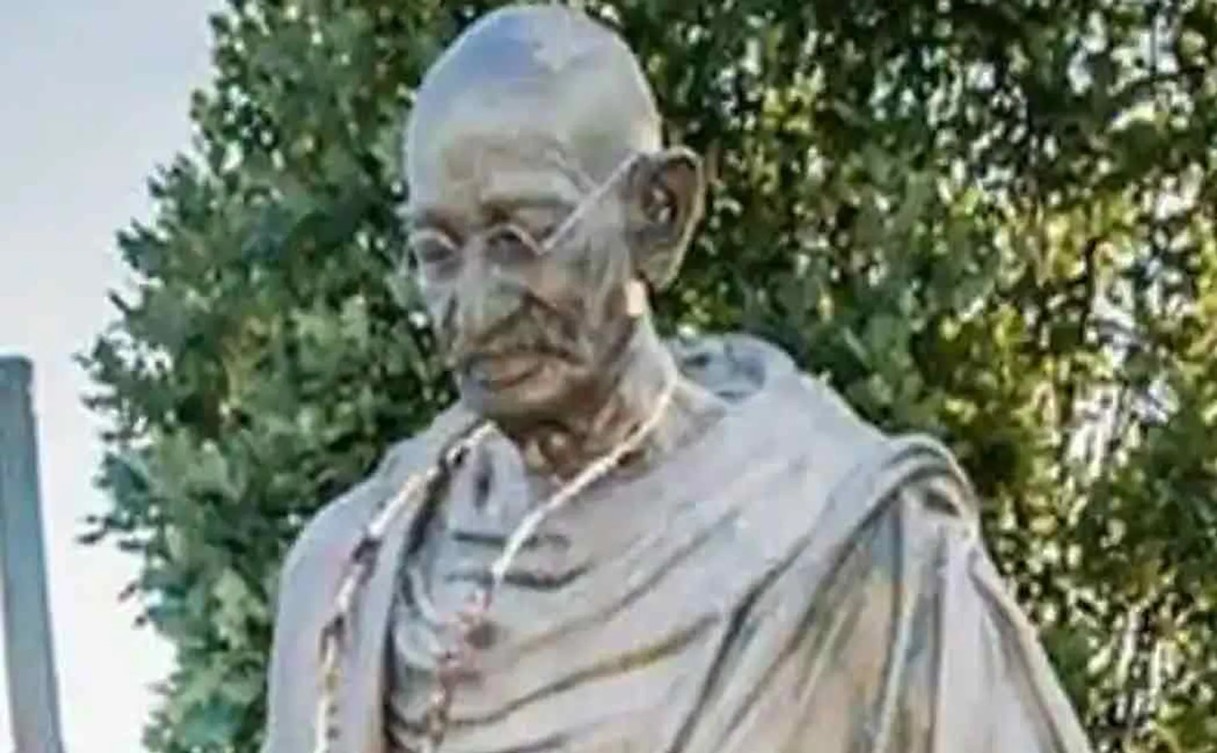 canada mahatma gandhi statue incident viral in social media