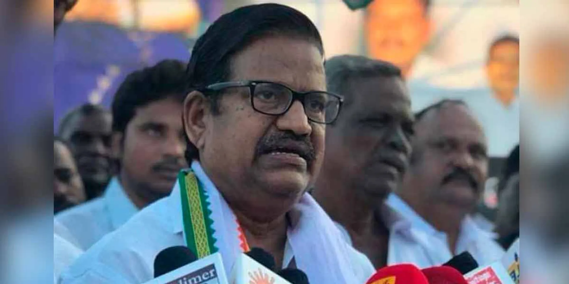 'Satyagraha struggle in district capitals' - K.S.azhagiri announcement
