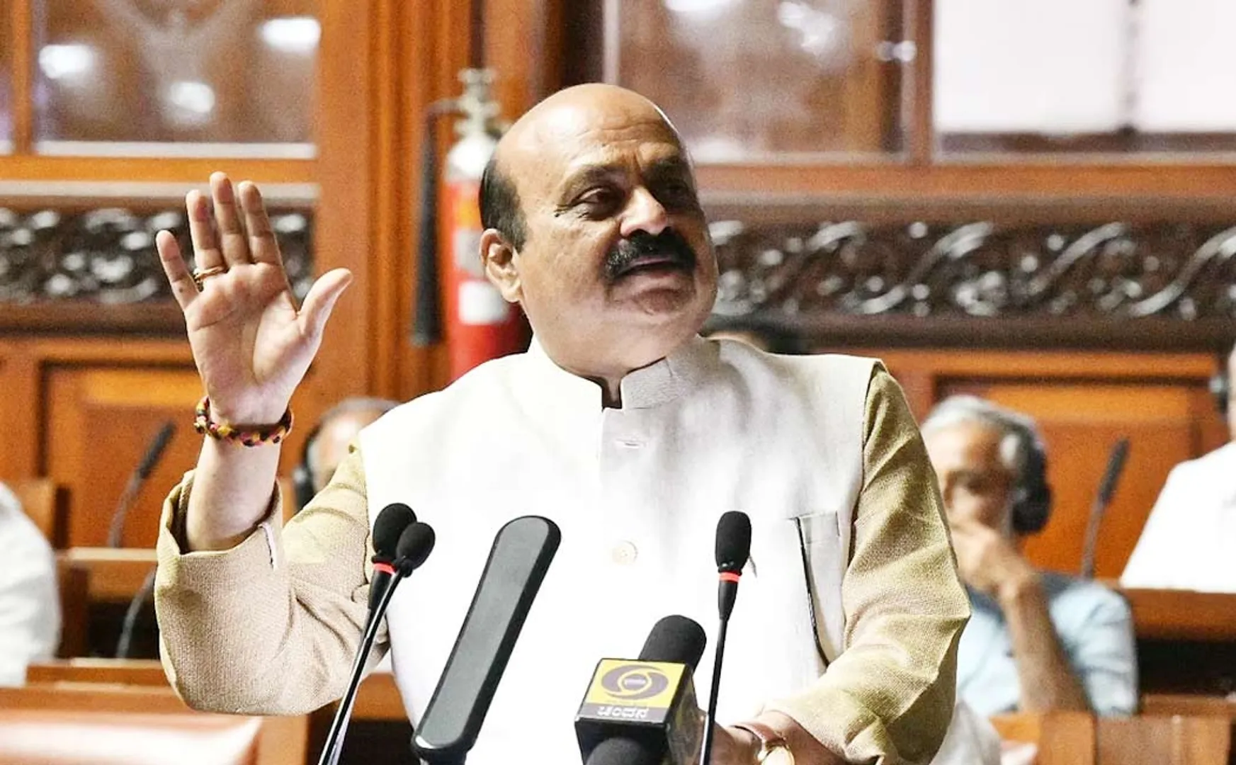 Karnataka government has canceled 4 percent reservation for muslims