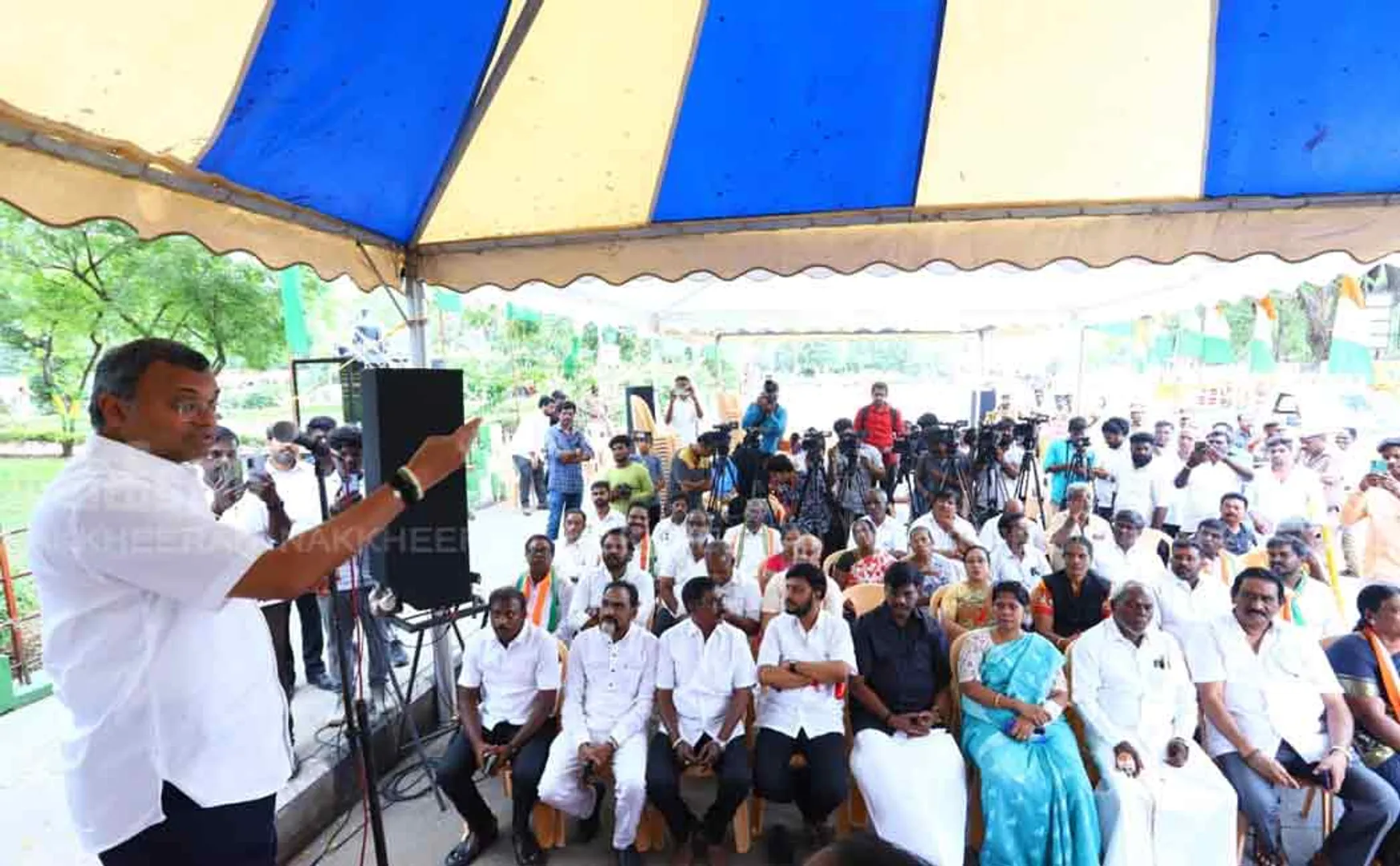 congress party satyagraha in valluvar kottam due to rahul disqualification 