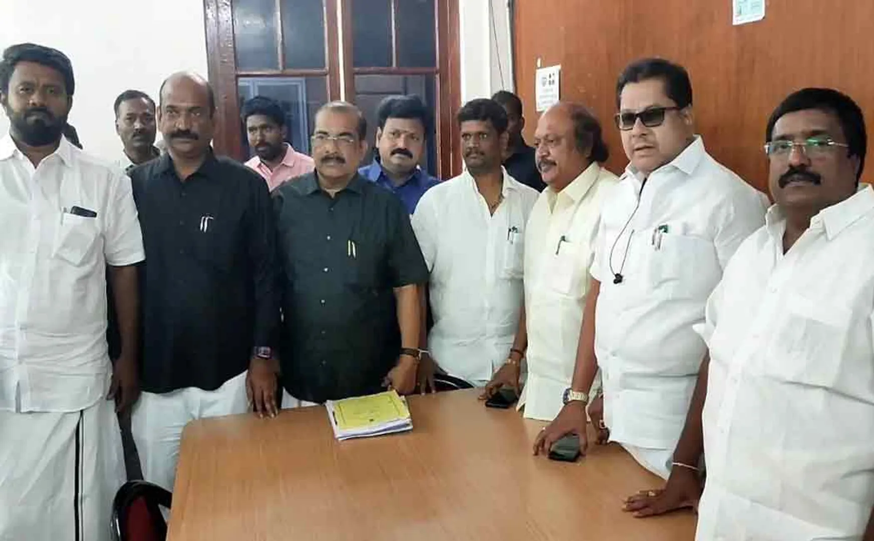 rahul gandhi disqualification issue reflected in pondy assembly