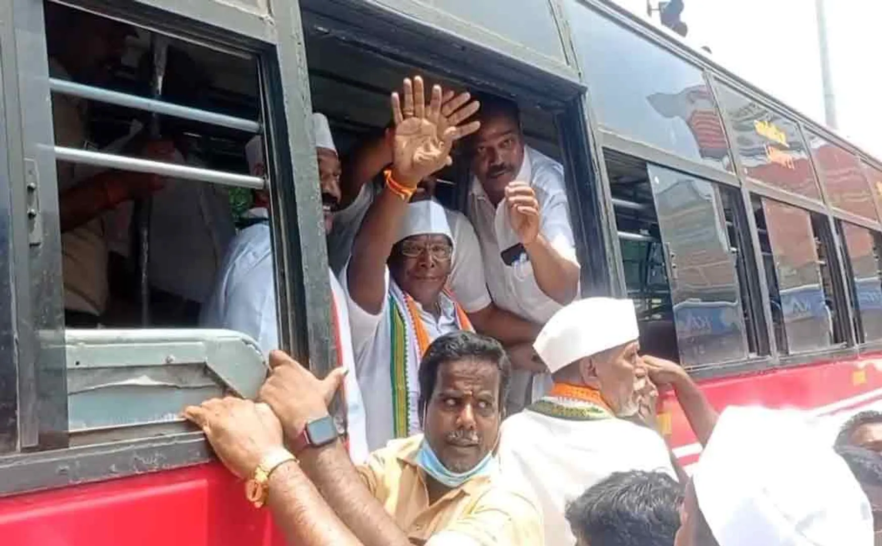 puducherry narayanasamy talks about indian democracy 