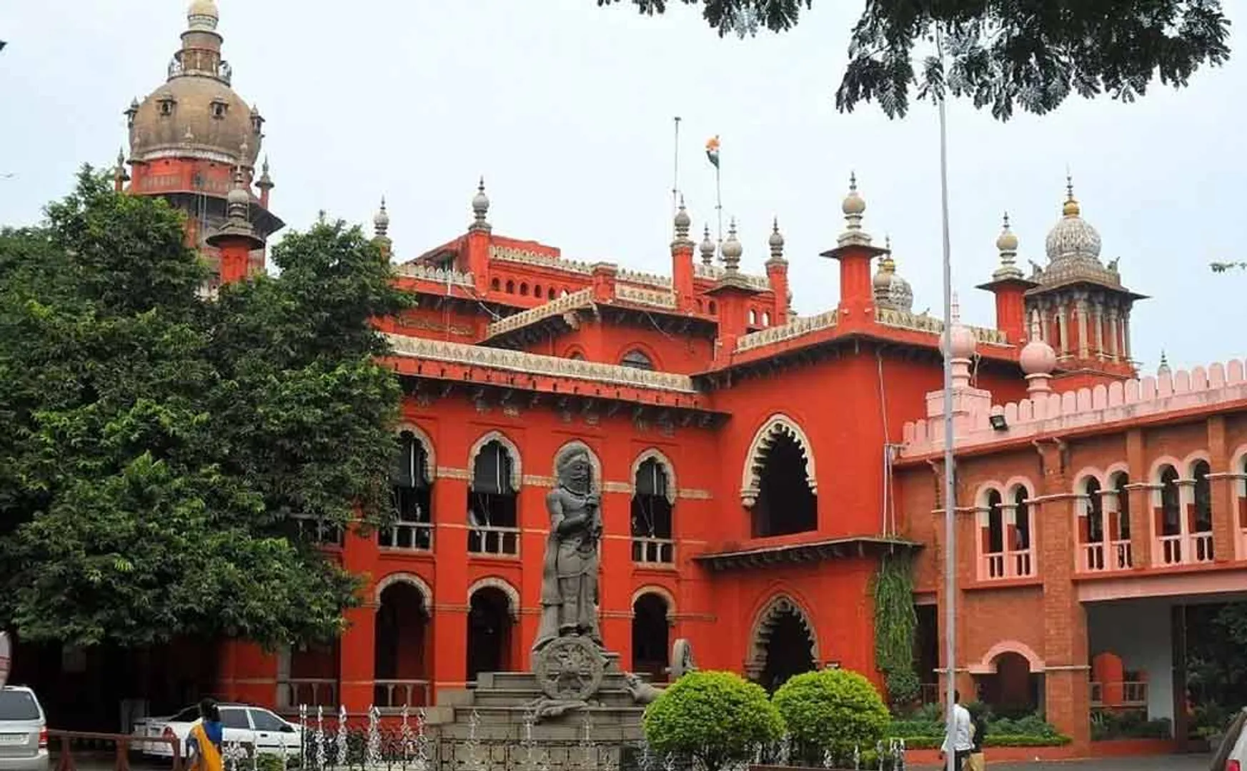 2 lakh 7 thousand acres; Drainage at Rs.710 crore; Demand of farmers and order of court