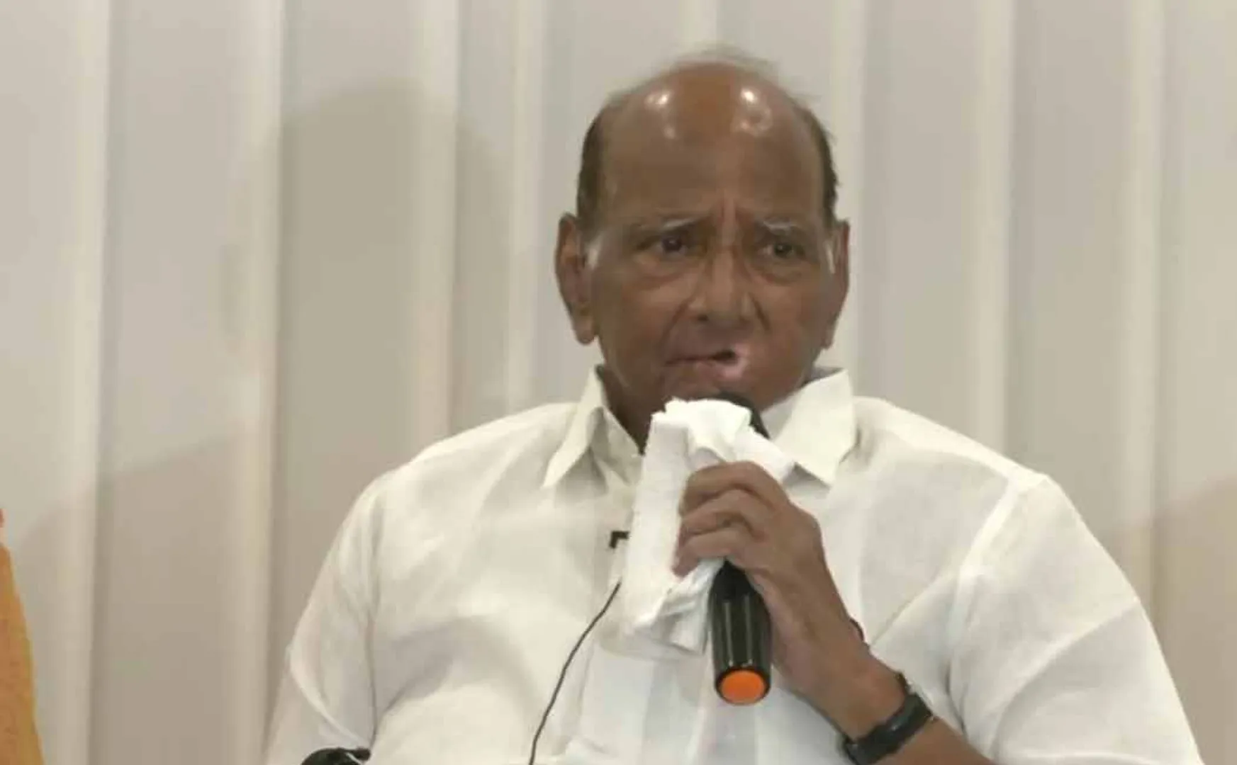 "Savarkar has said many progressive things" - Sharad Pawar