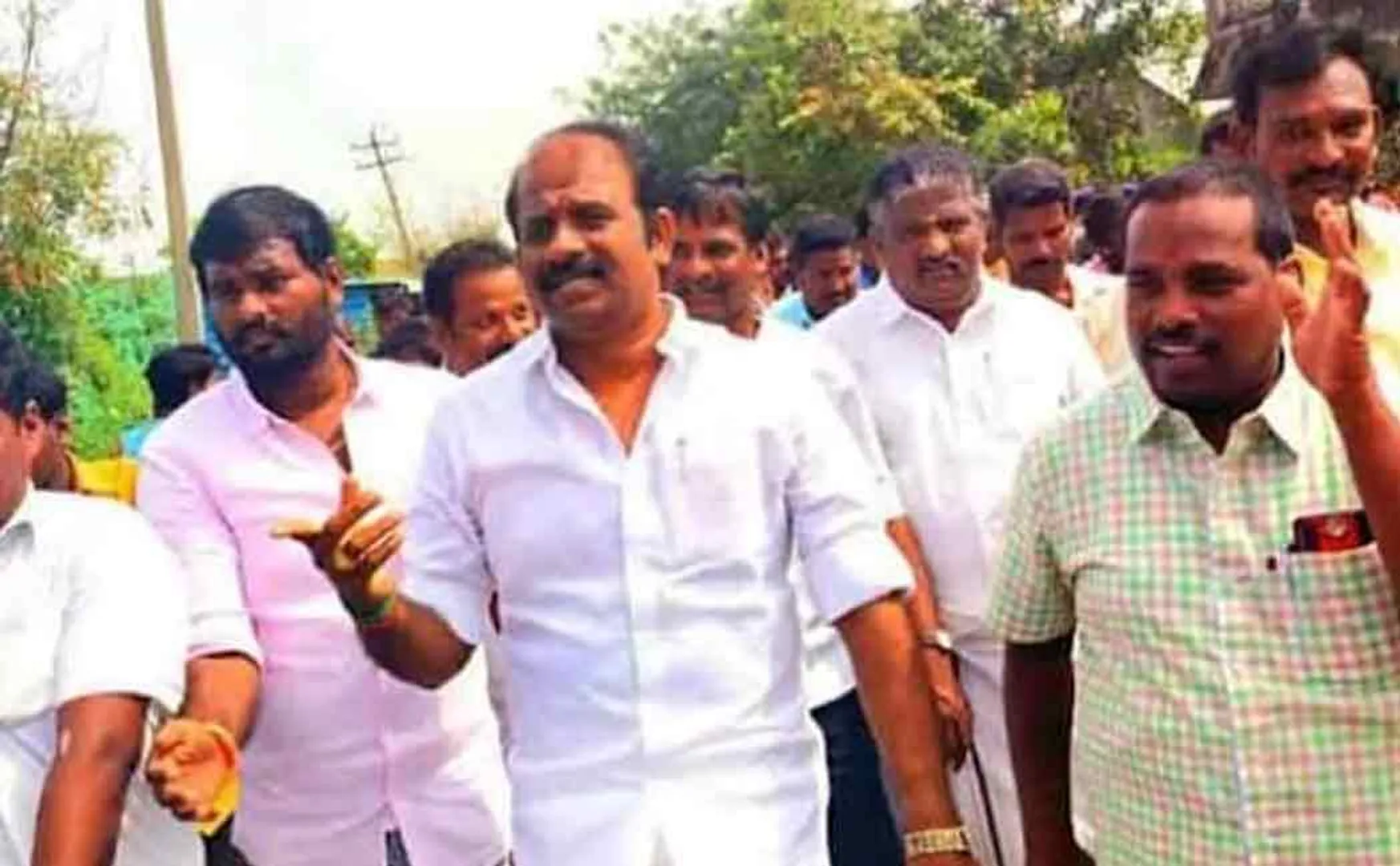 rishivandiyam dmk mla vasantham karthikeyan appreciated by peoples and students