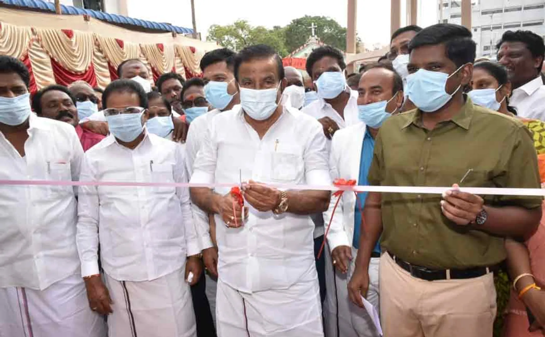 minister kn nehru press meet at mahatma gandhi govt hospital