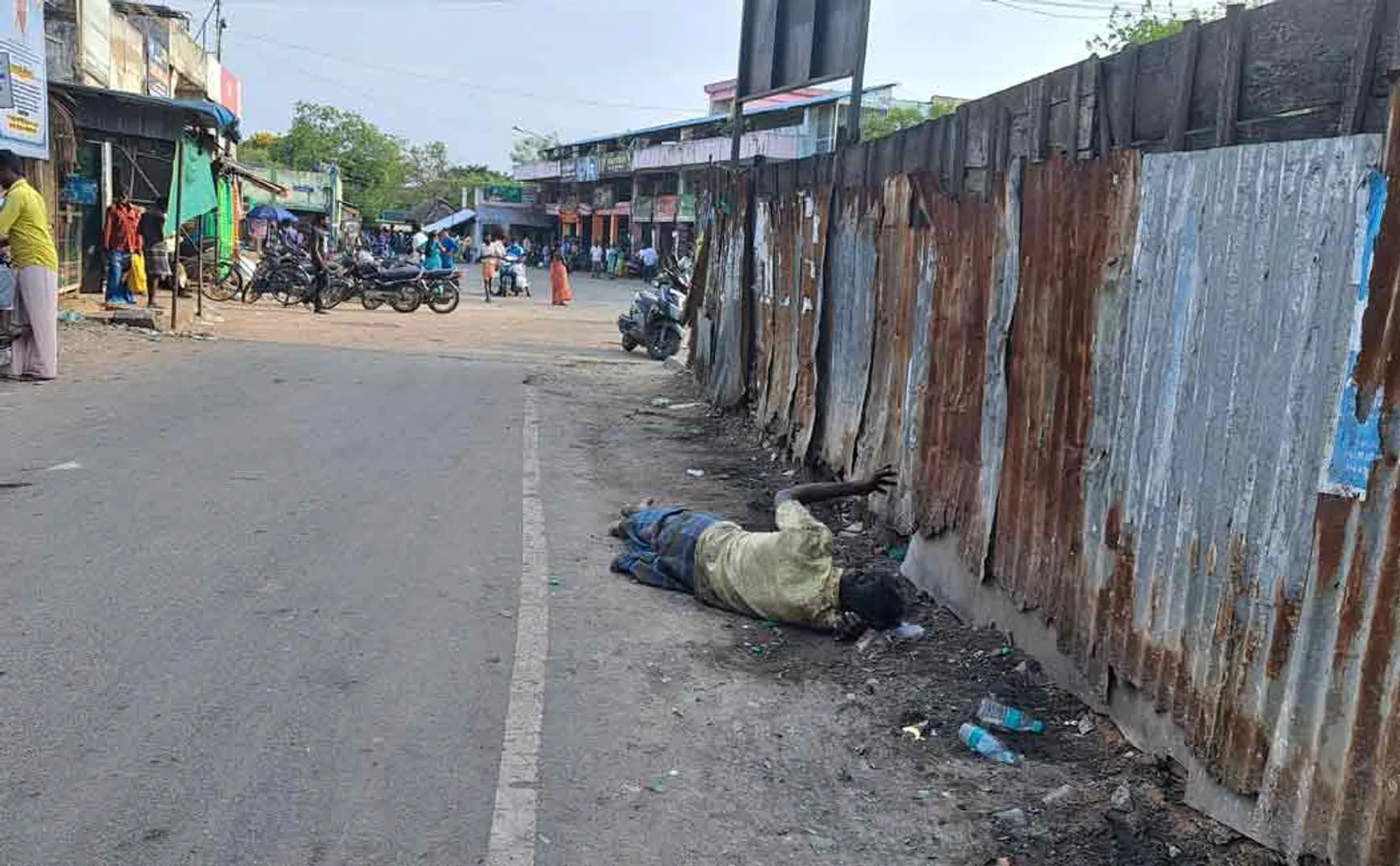 cuddalore district chidambaram bus stand three tasmac issue