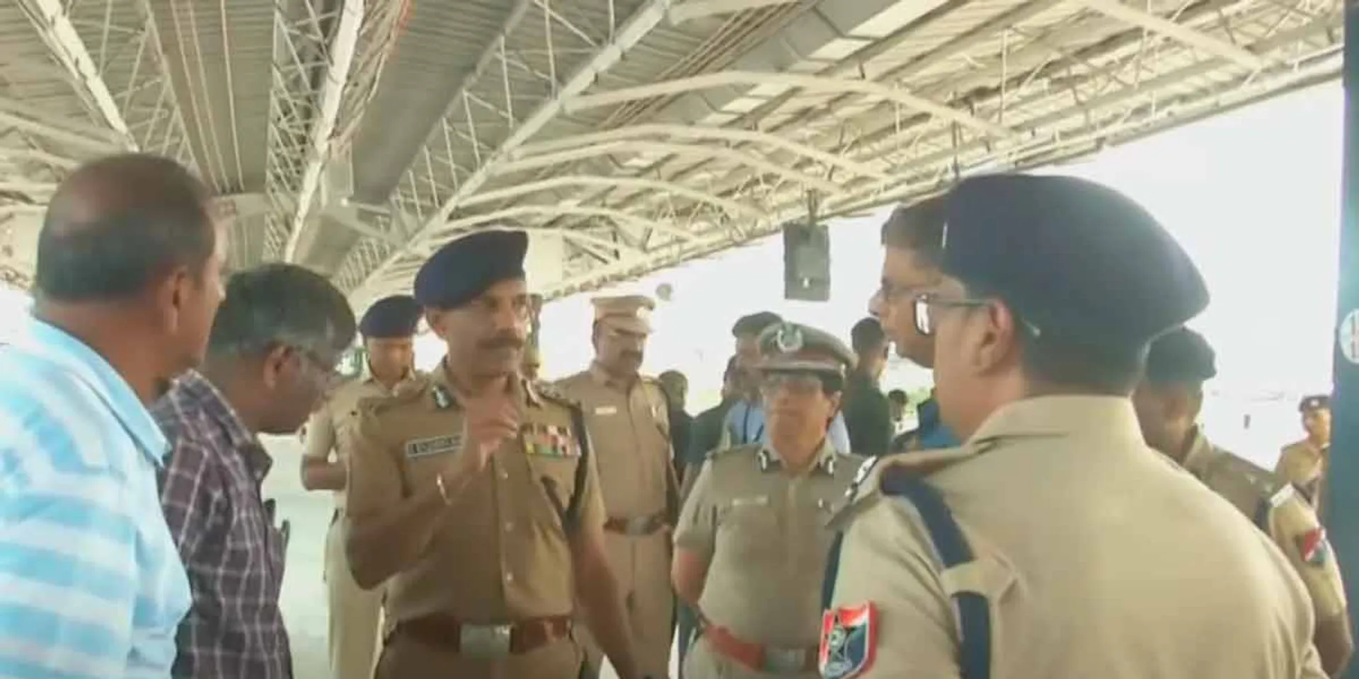 Tamil Nadu DGP Shailendrababu Inspection at Chennai Central