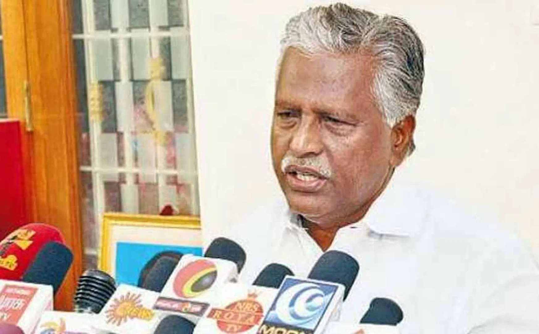 "Governor's comment is a bit painful.." - KP Munusamy