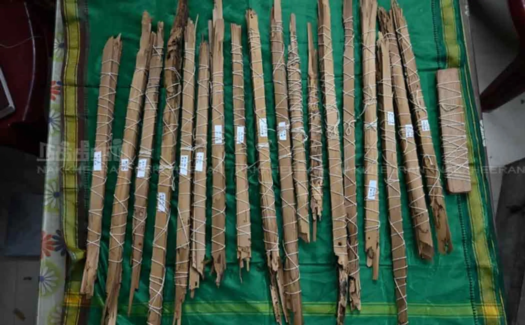 tamil vedam thiruvaimozhi text composed by nammalvar discovery palm leaf text 