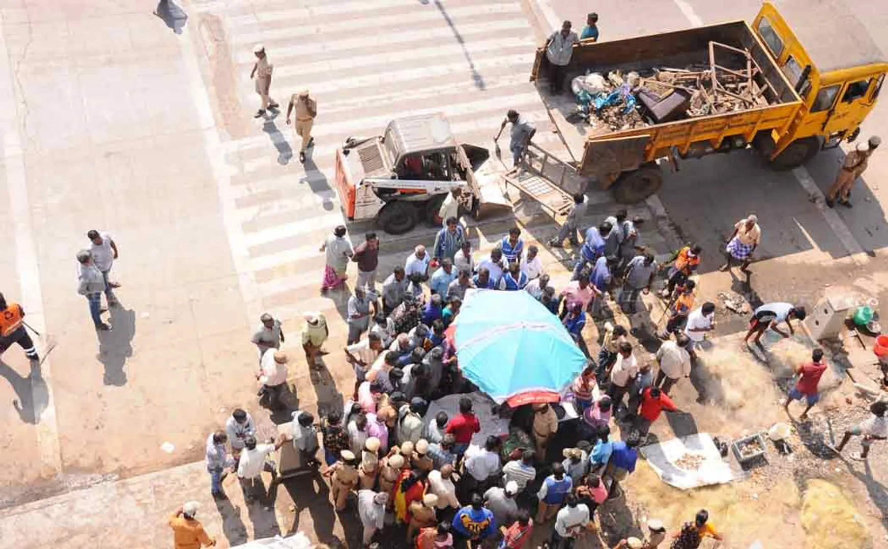 fishermen against removal encroachments chennai marina beach nearest