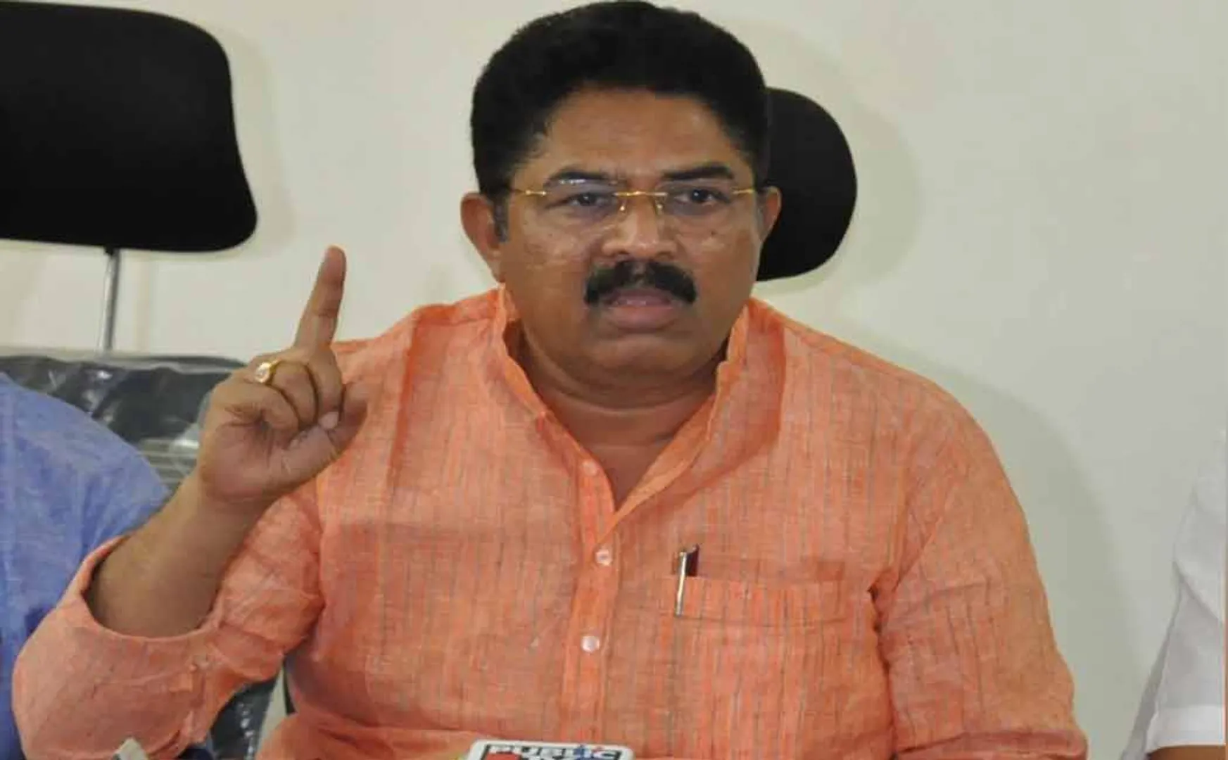 Karnataka Assembly Elections; BJP Minister fled to Tamil Nadu!!