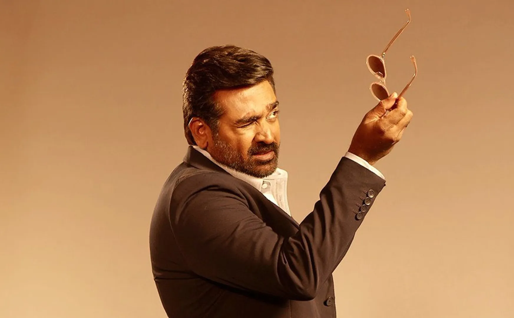 800 first look poster released