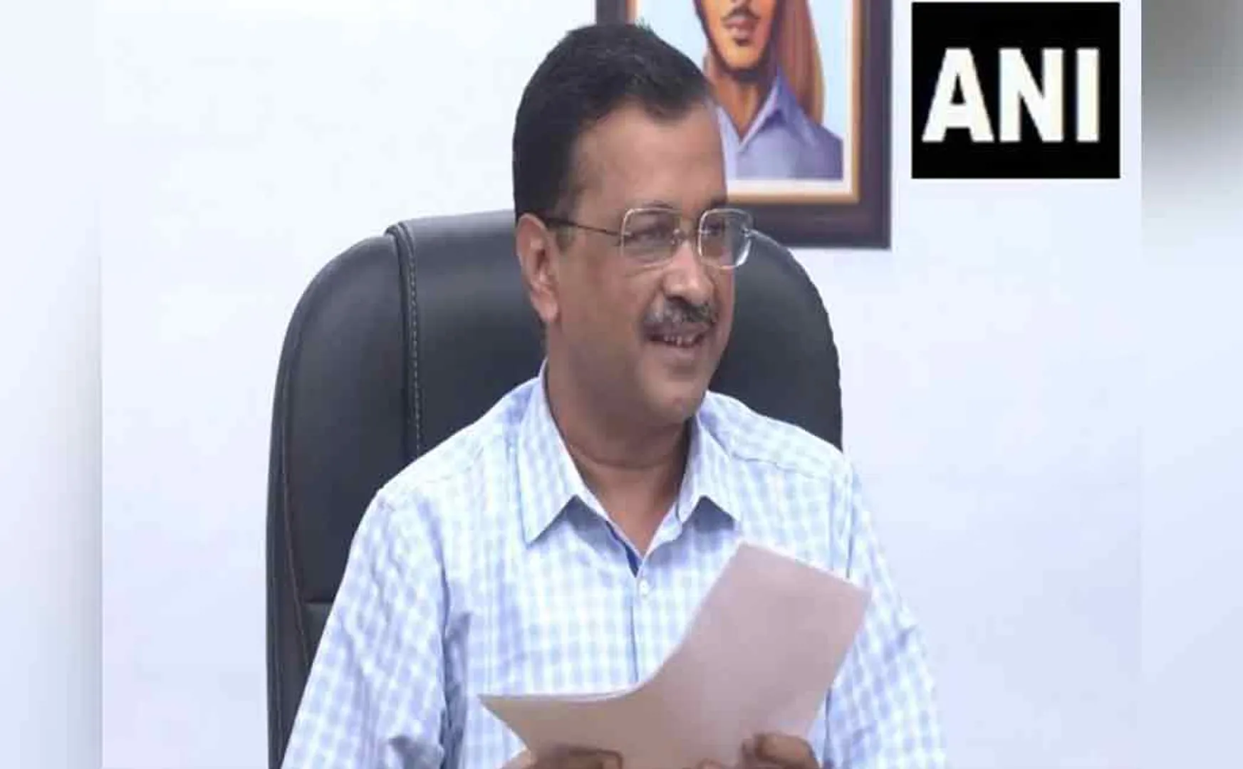 arvind gejirival summon gujarat court  modi educational certificate issue